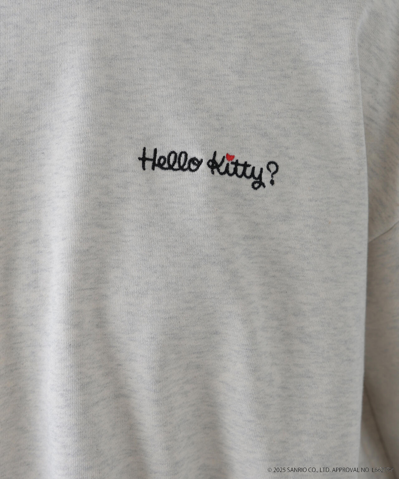 【HELLO KITTY】サンリオキャラクターズコラボ SHORT SWEAT ショートスウェット 胸LOGO×袖RIBBON