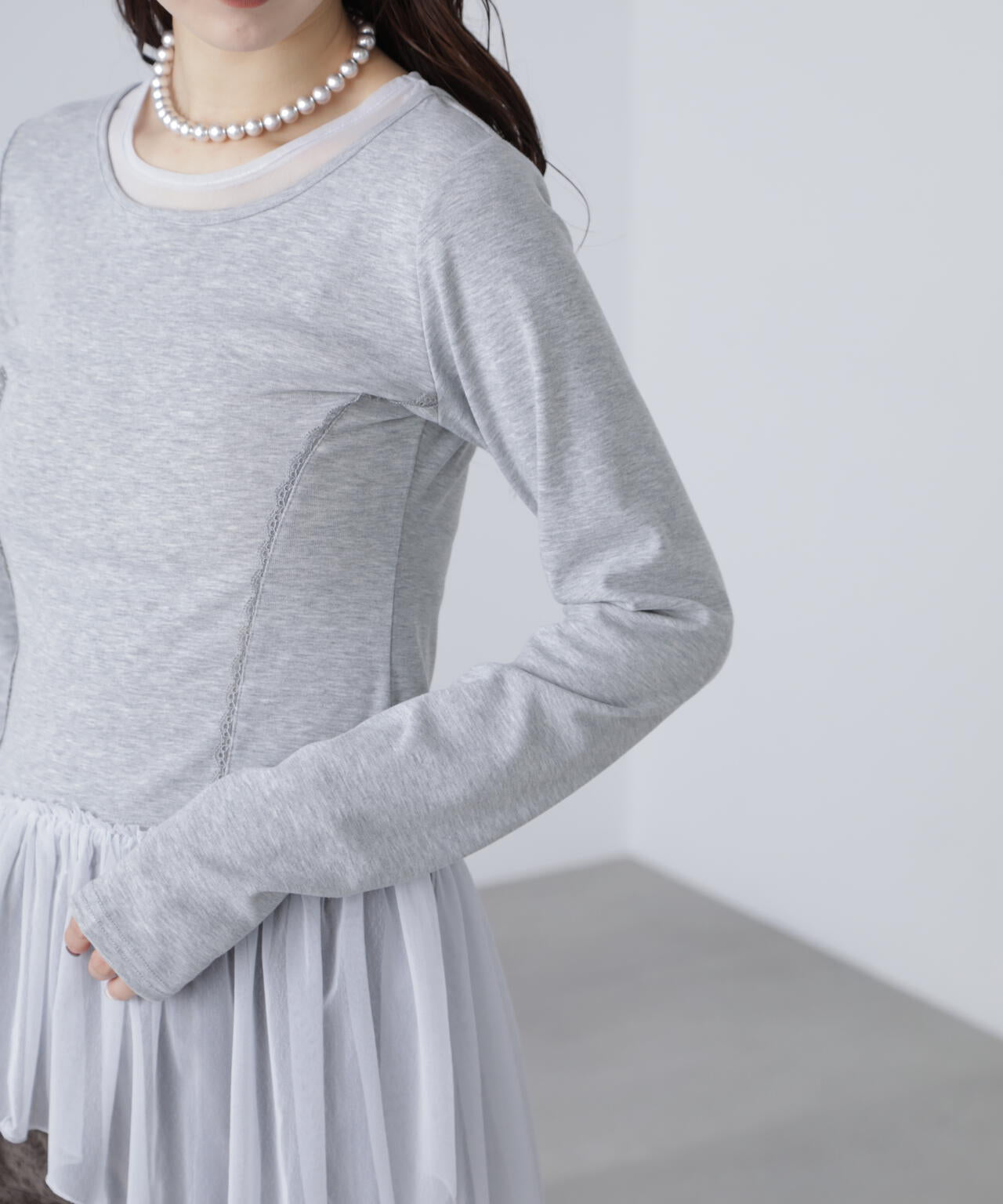 イレヘムチュールドッキングカットソー