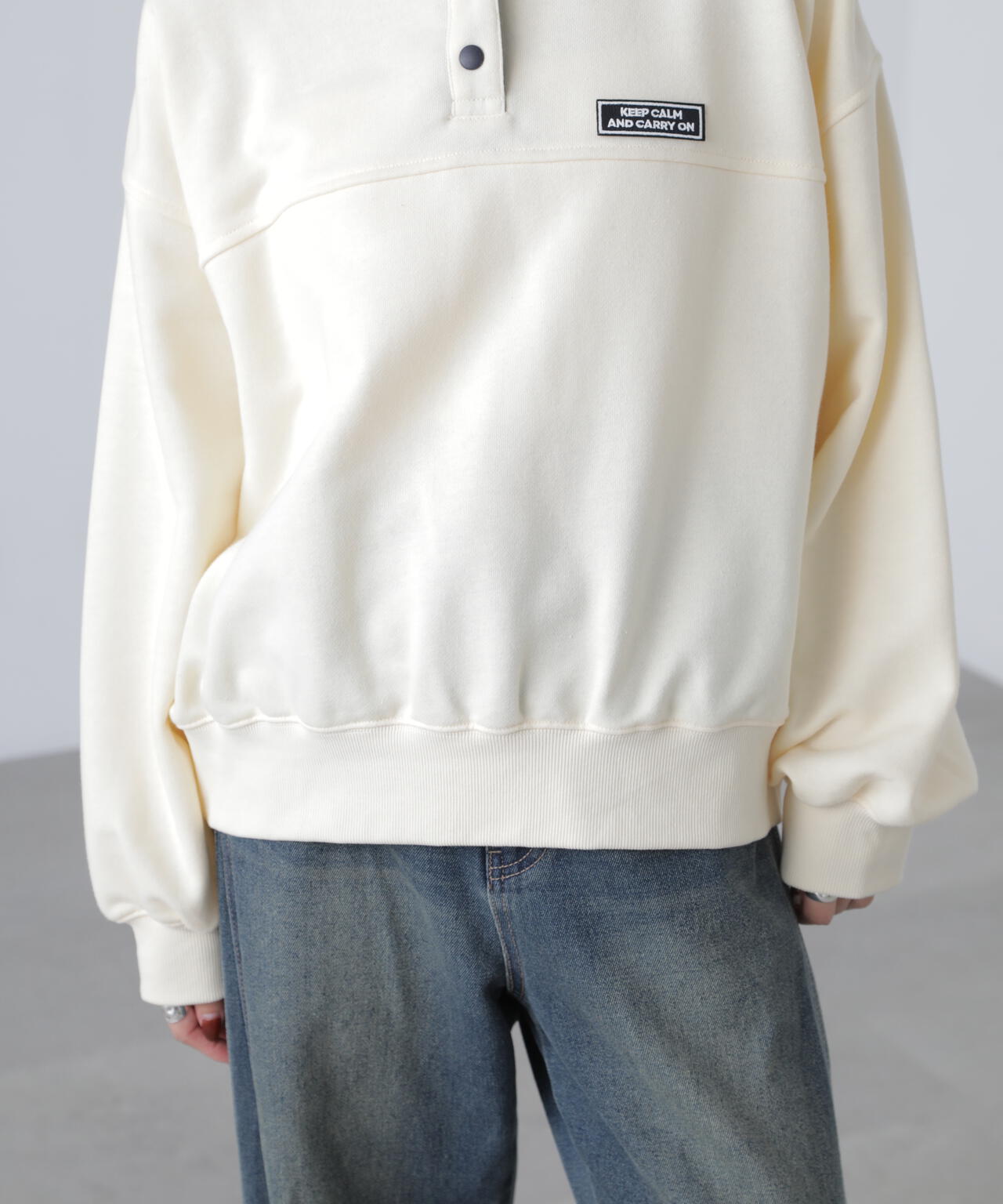 スタンドネックバイカラースウェット