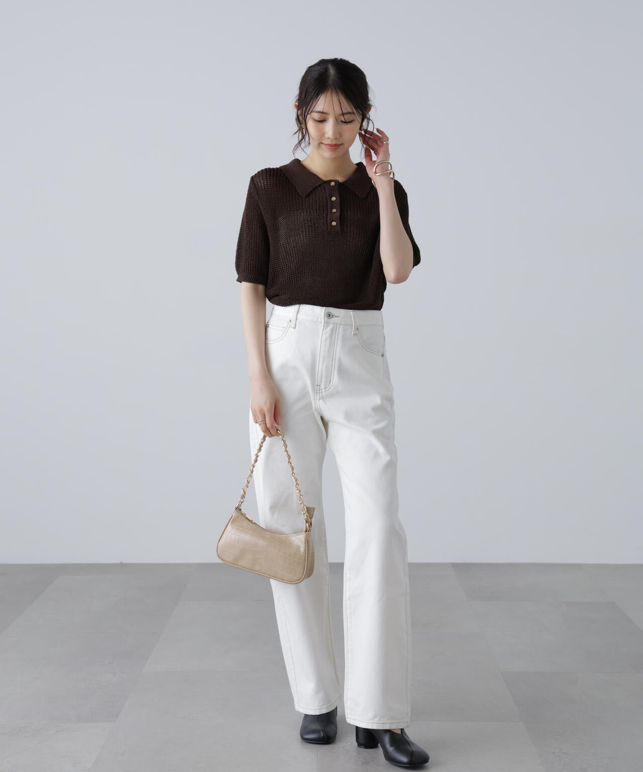 Andmary アイボリー フード付き クロップドニット アンゴラタッチクロップドニット トップス ニット[品番