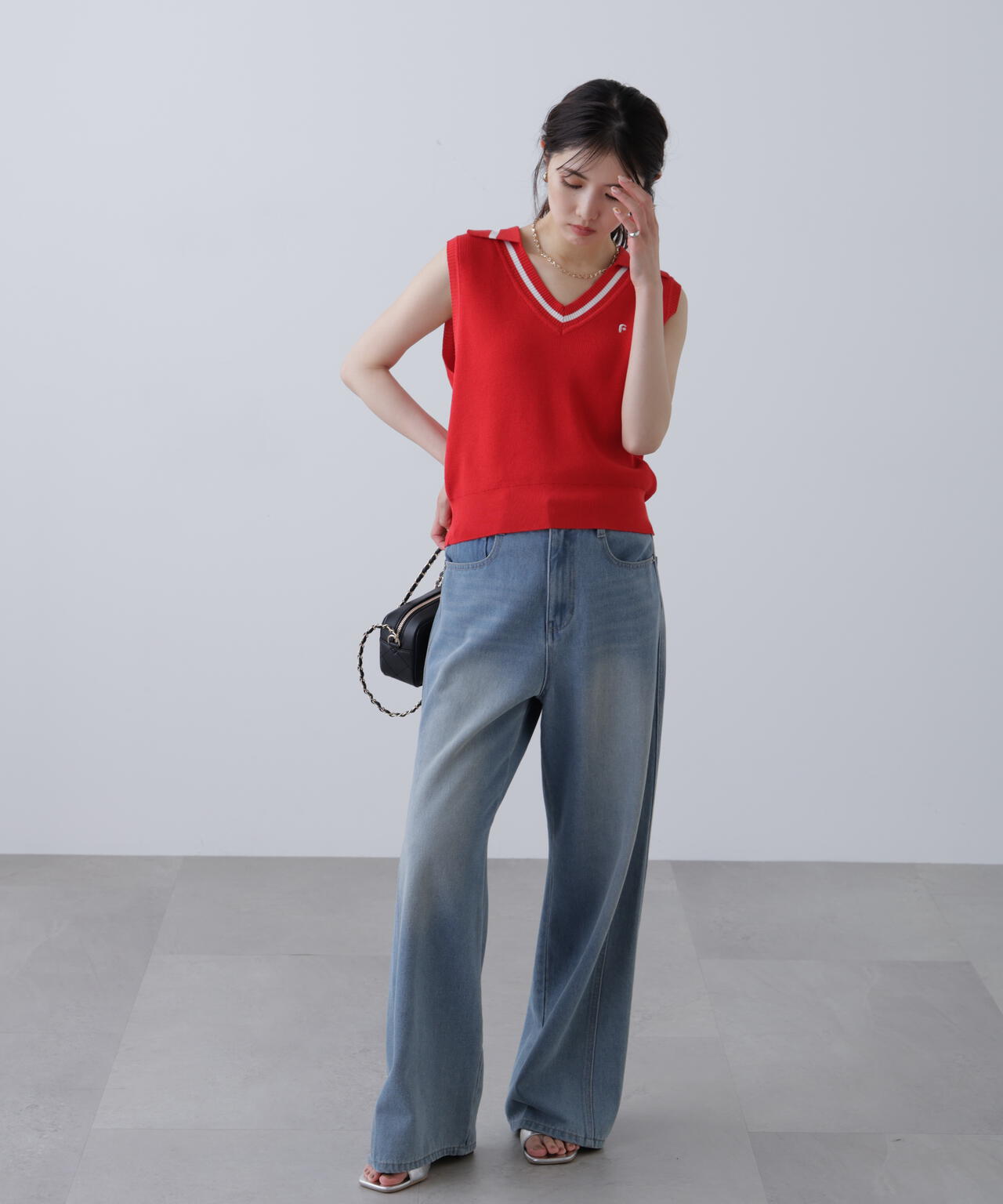 Vネックポロノースリーブニット