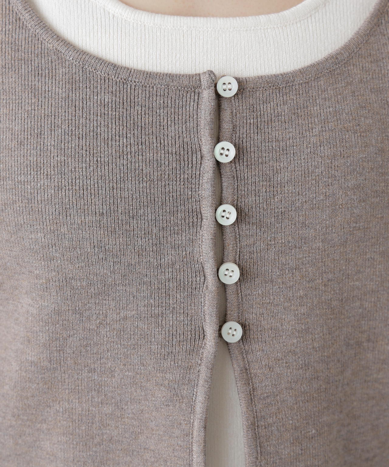 キャミレイヤードクルーネックニット