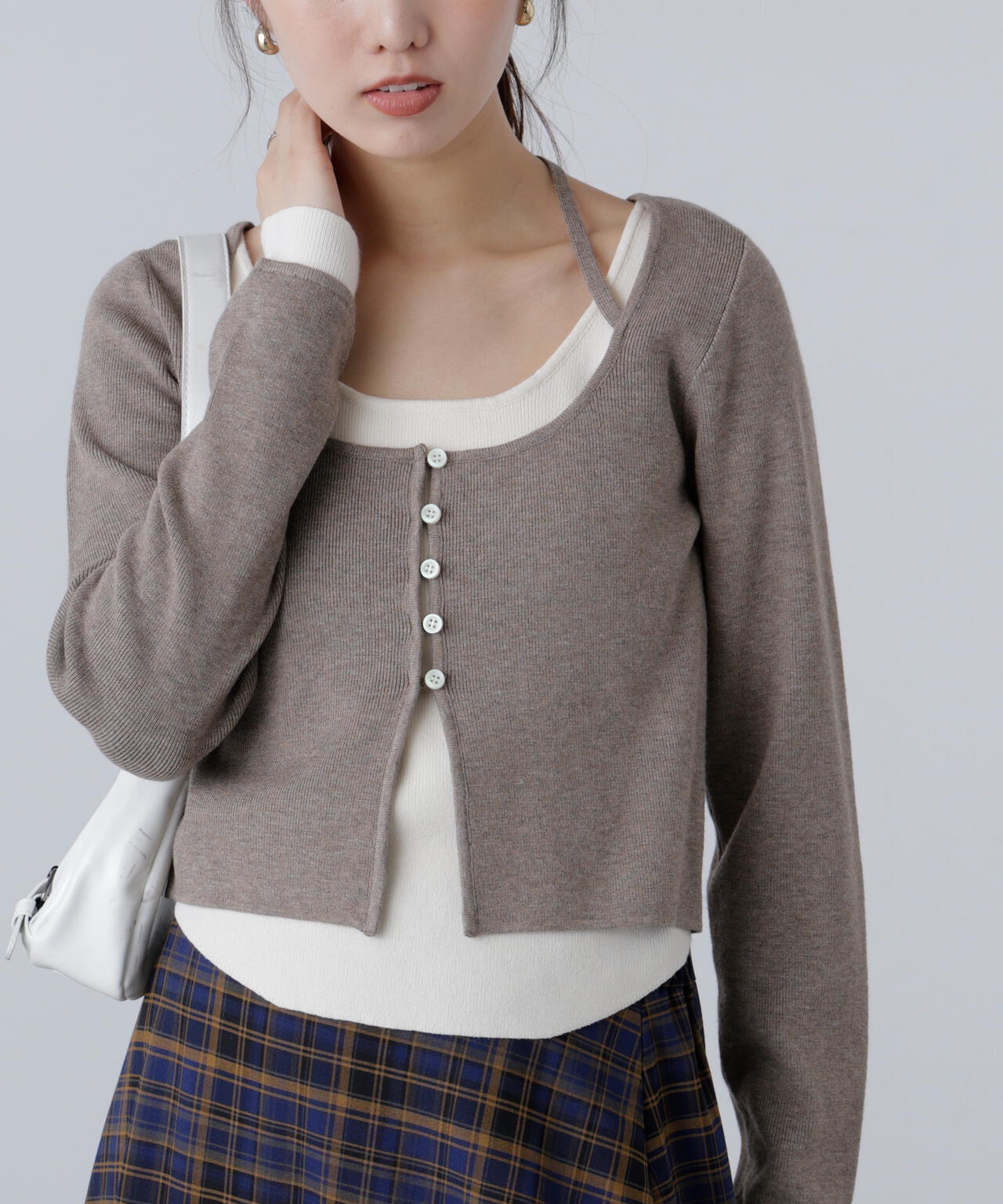 キャミレイヤードクルーネックニット