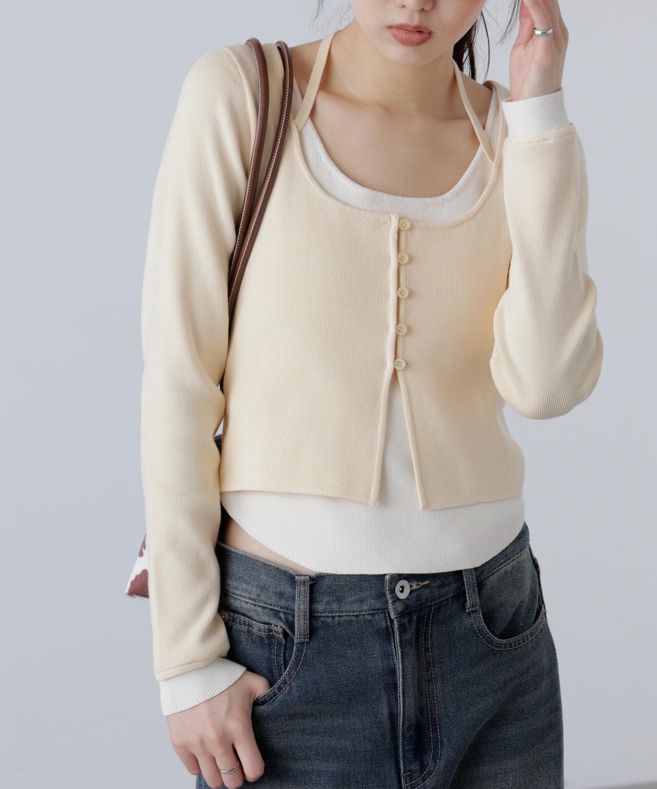 キャミレイヤードクルーネックニット