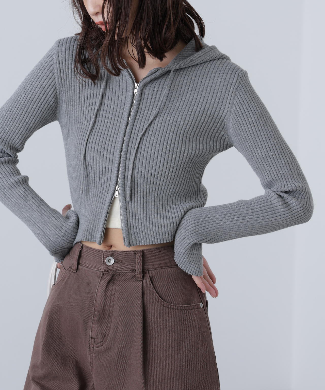 配色リブショート丈ニットパーカー