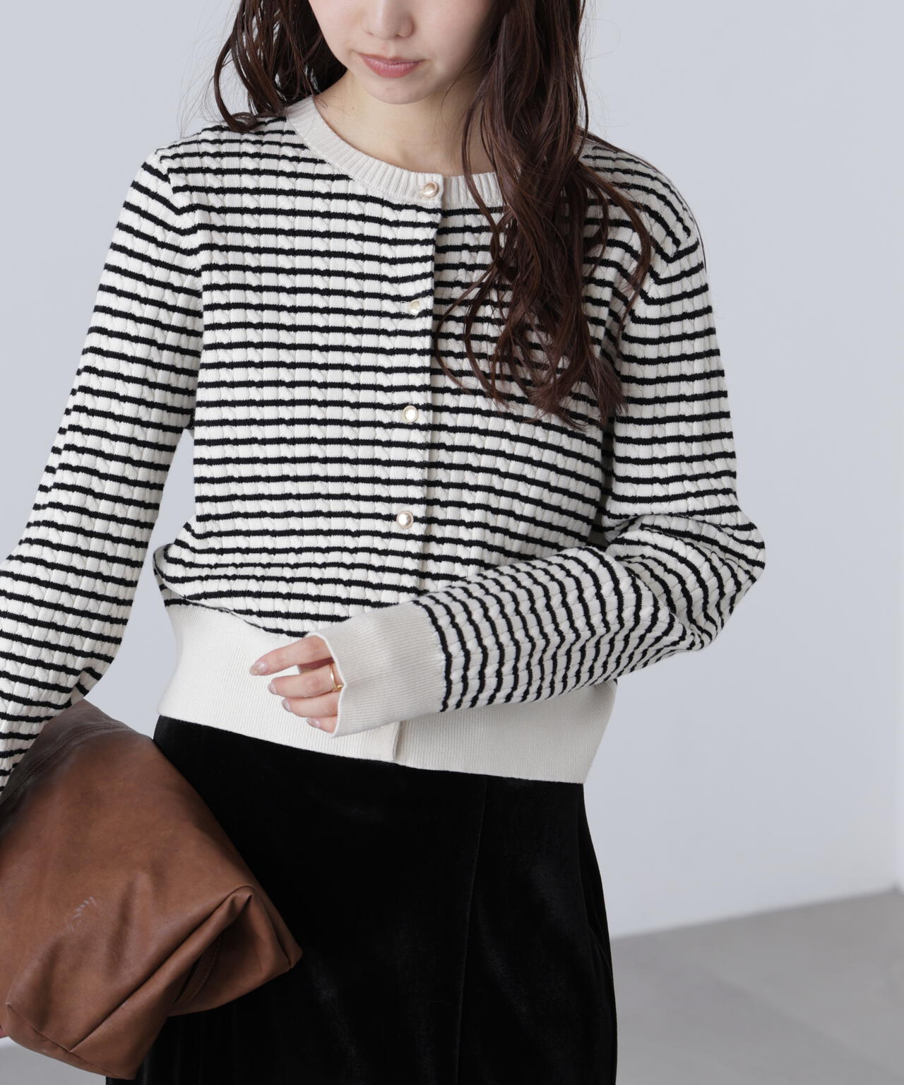 金ボタンミニケーブルカーディガン