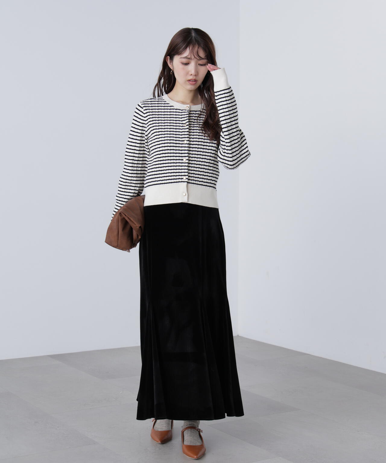 金ボタンミニケーブルカーディガン