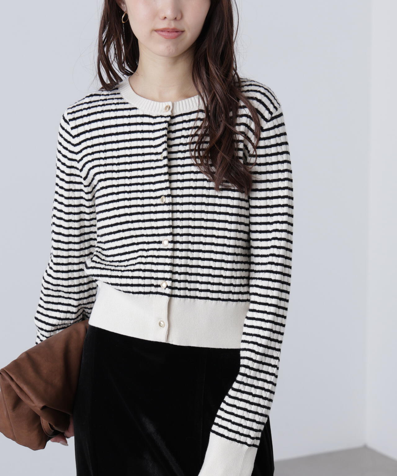 金ボタンミニケーブルカーディガン