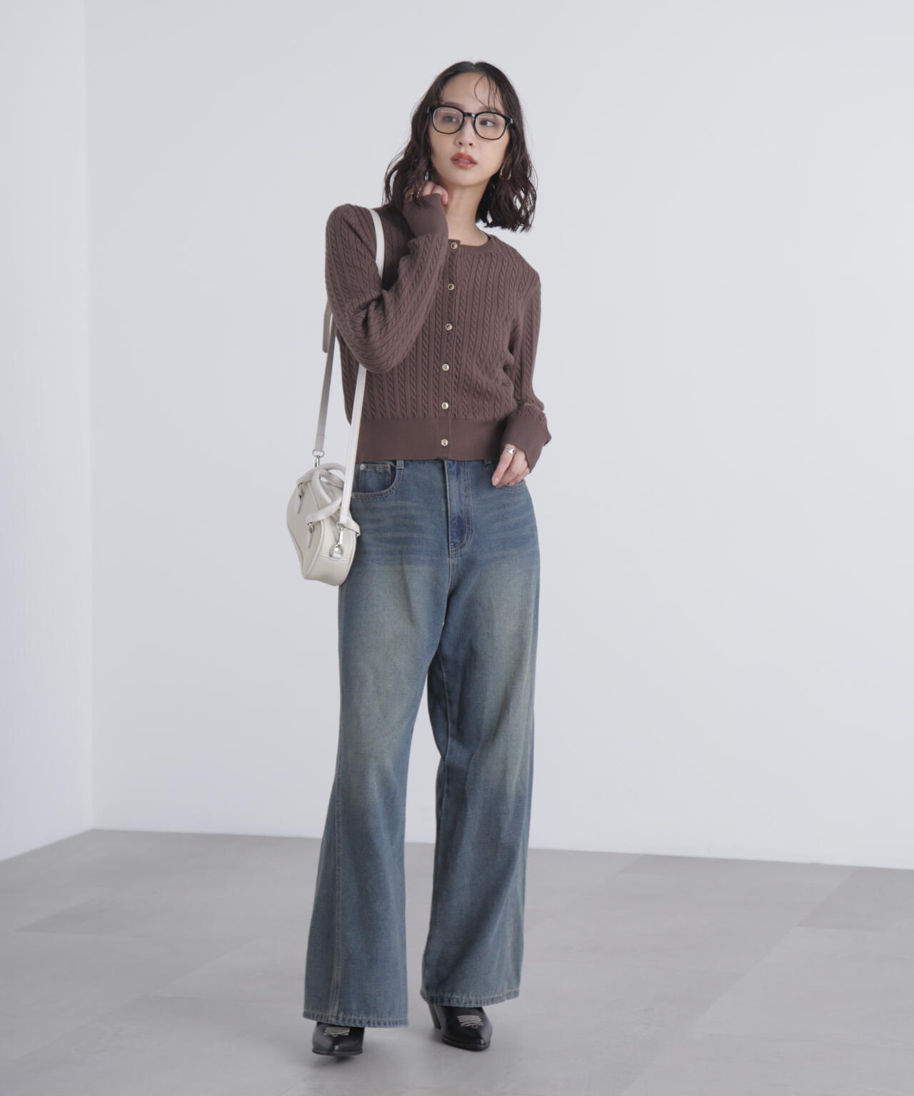 金ボタンミニケーブルカーディガン