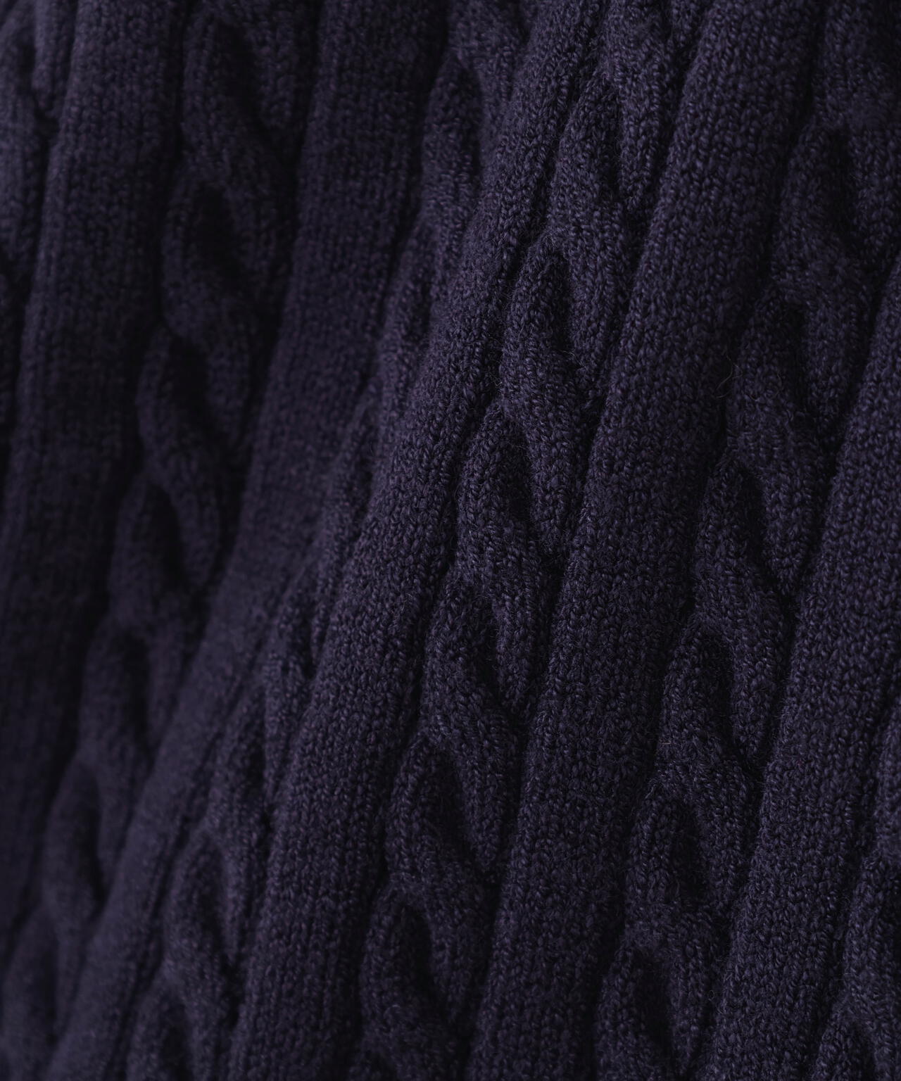 金ボタンミニケーブルカーディガン