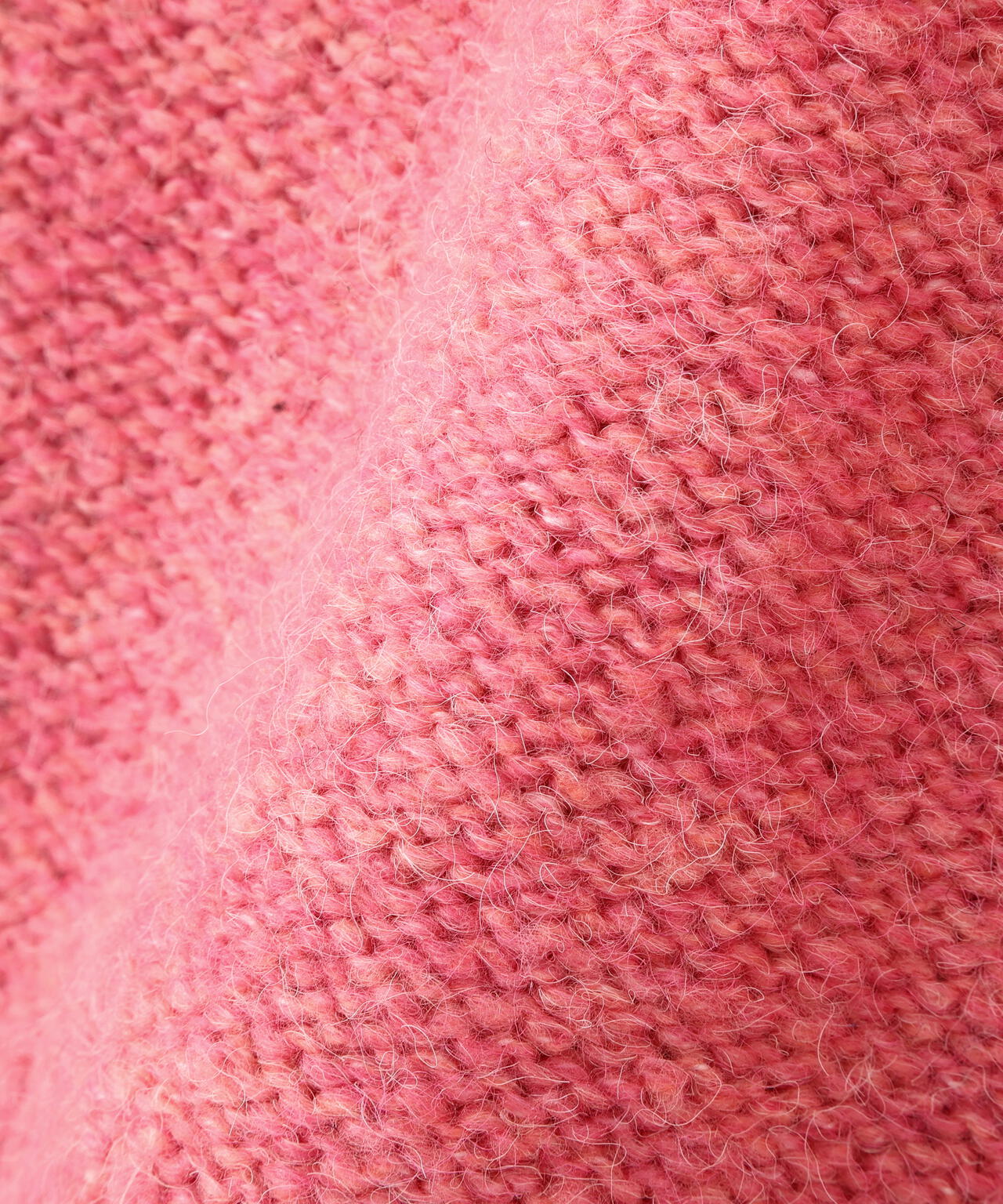 バックリボンショート丈ニット