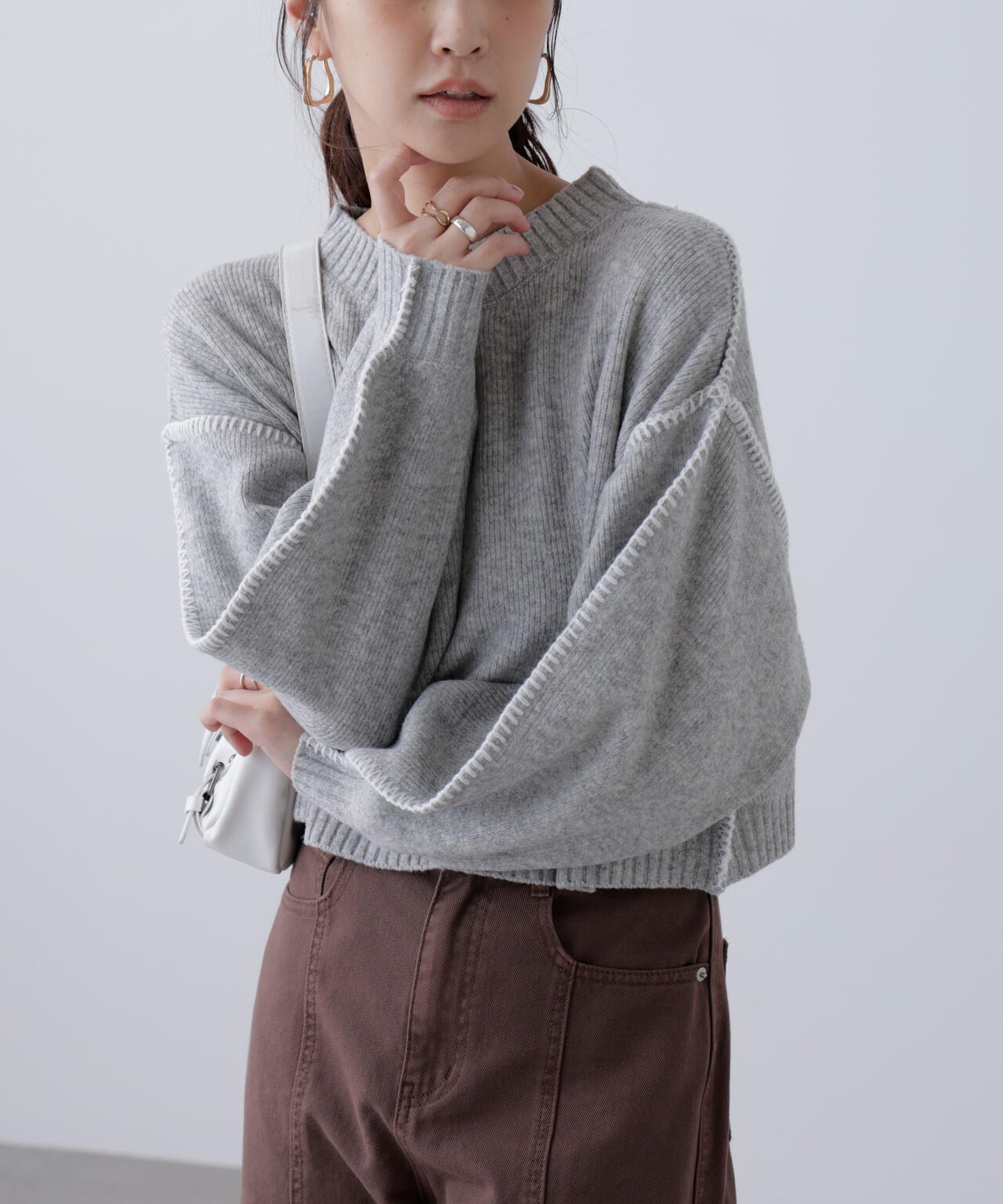 杢ストレッチ総針配色ステッチニット