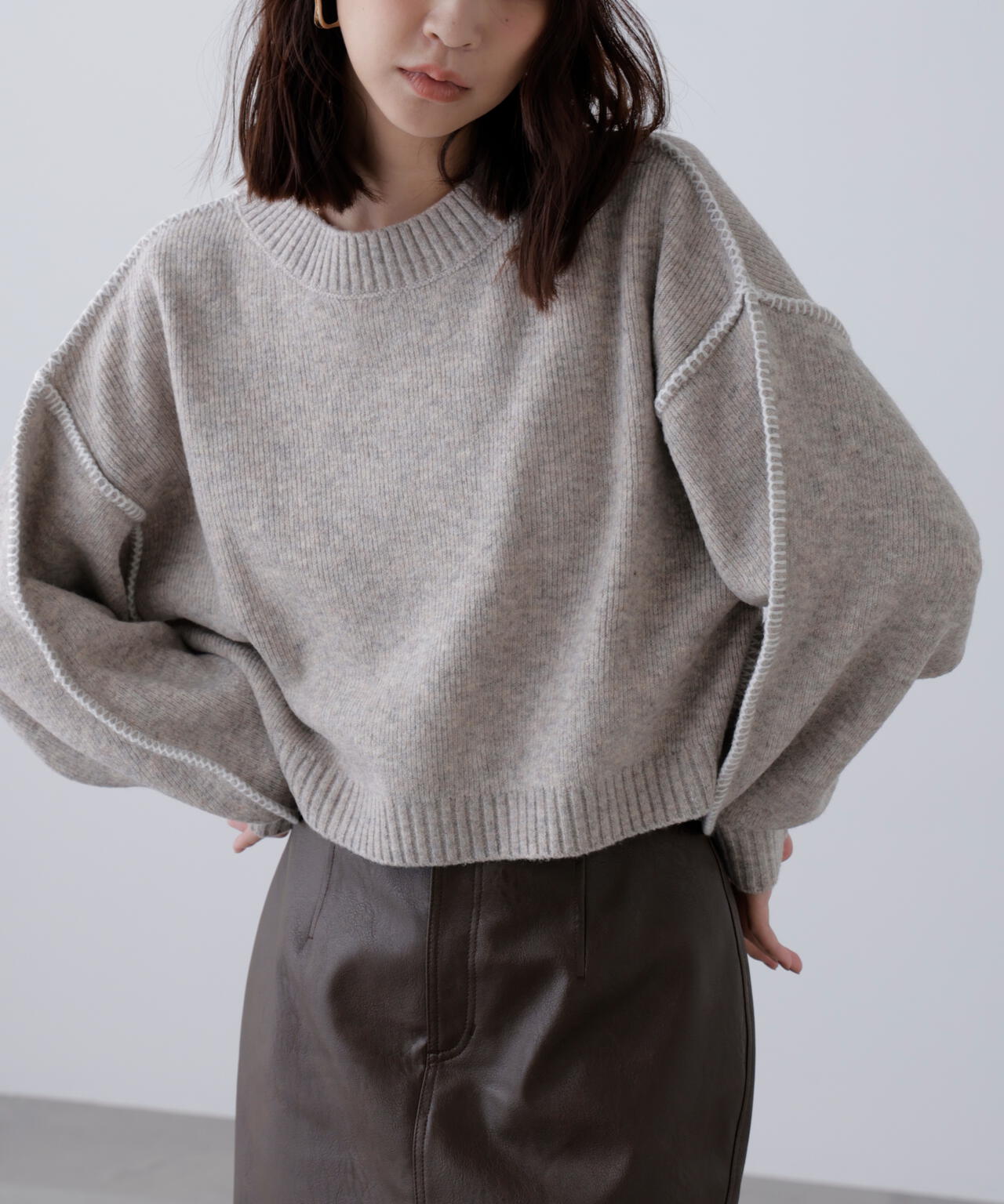 杢ストレッチ総針配色ステッチニット