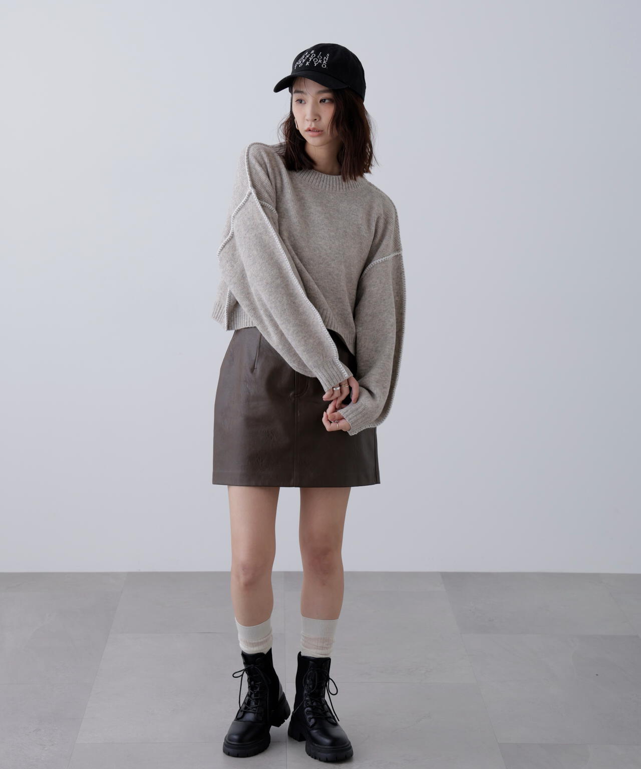 杢ストレッチ総針配色ステッチニット