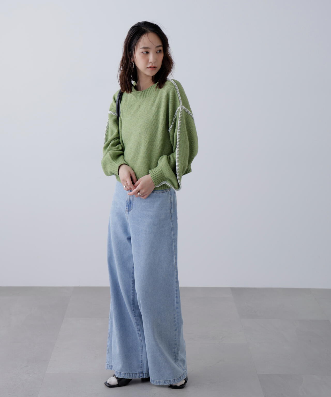 杢ストレッチ総針配色ステッチニット