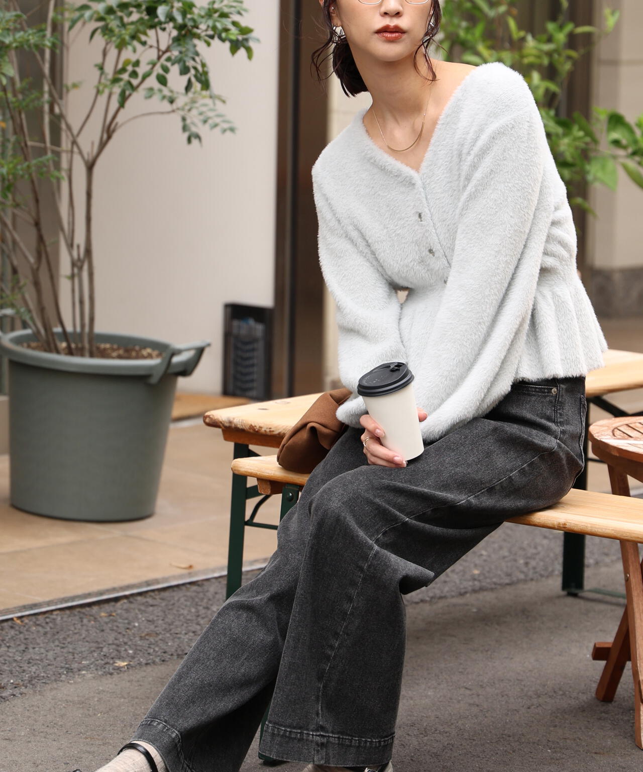 ショートシャギーペプラムニットカーディガン