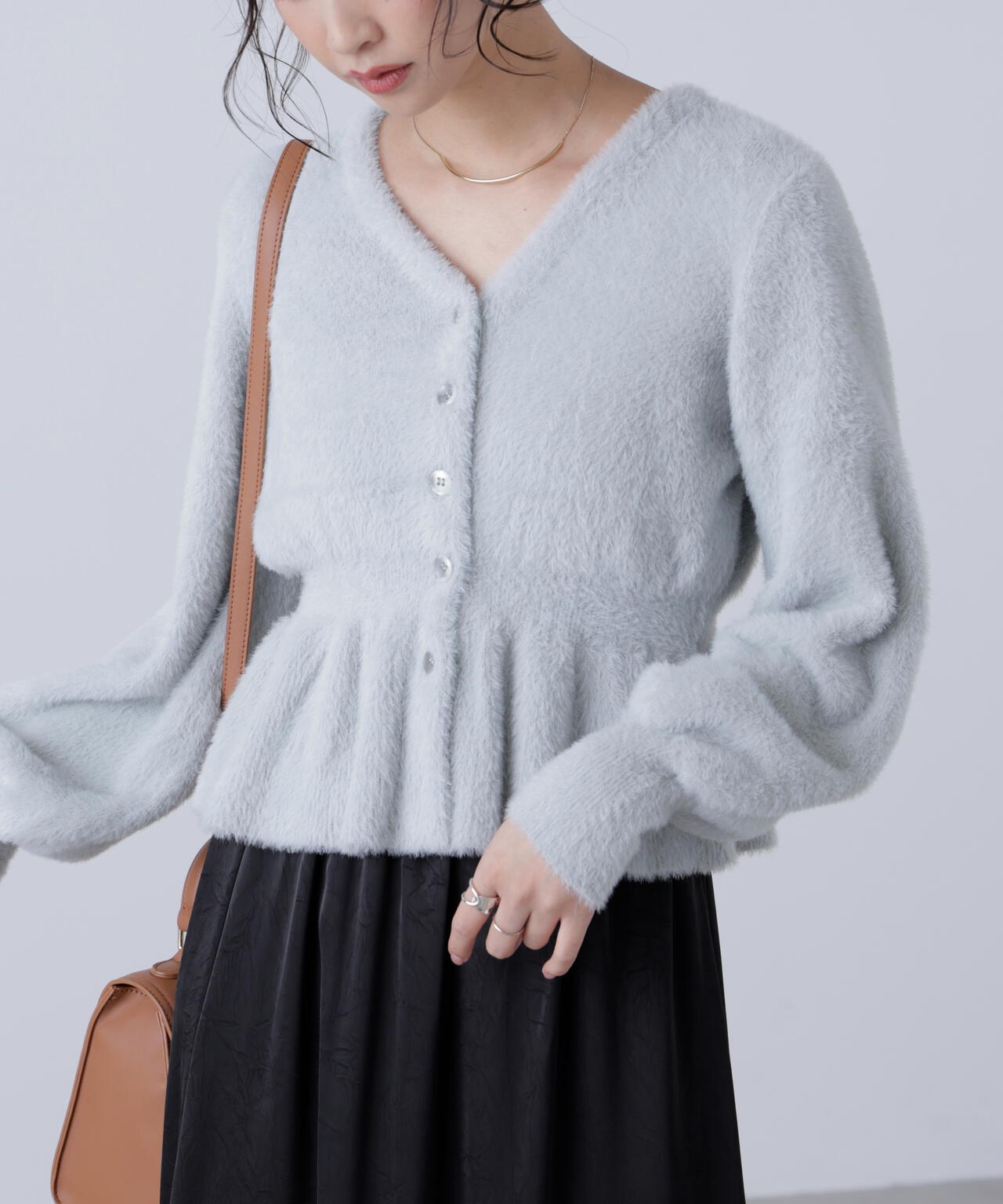 ショートシャギーペプラムニットカーディガン