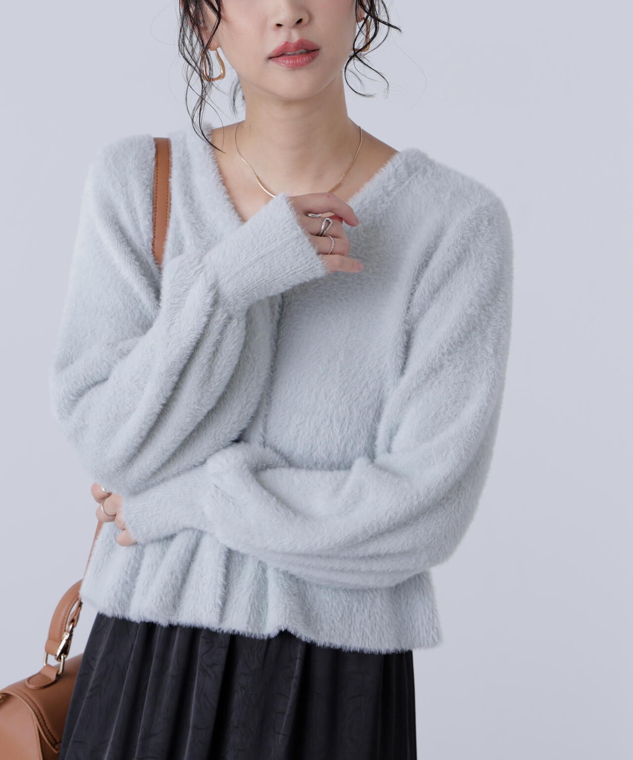 ショートシャギーペプラムニットカーディガン