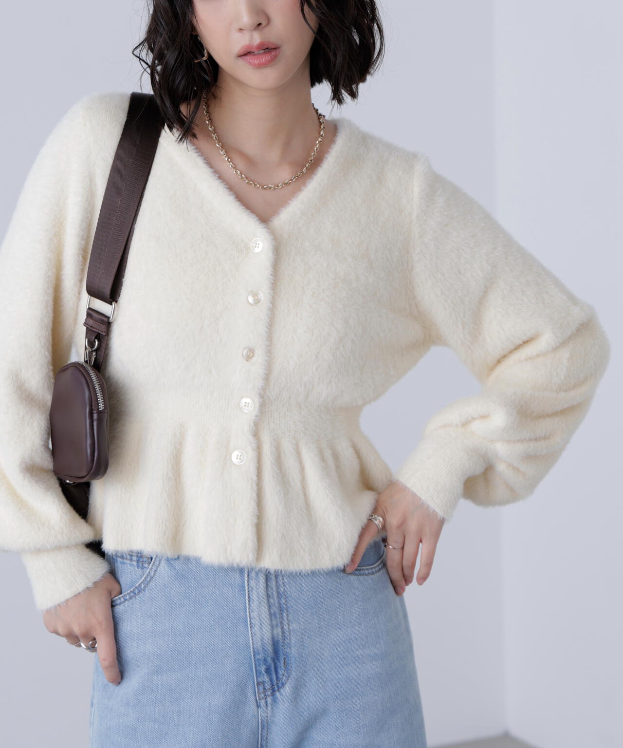 24AW/ acka⭐️ペプラムニットカーディガン/ivory ショートシャギーペプラムニットカーディガン | FREE'S MART（フリーズ