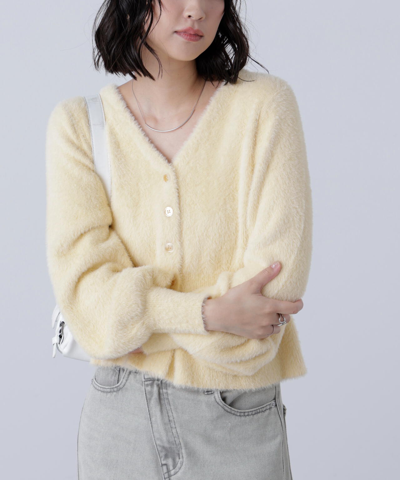 ショートシャギーペプラムニットカーディガン