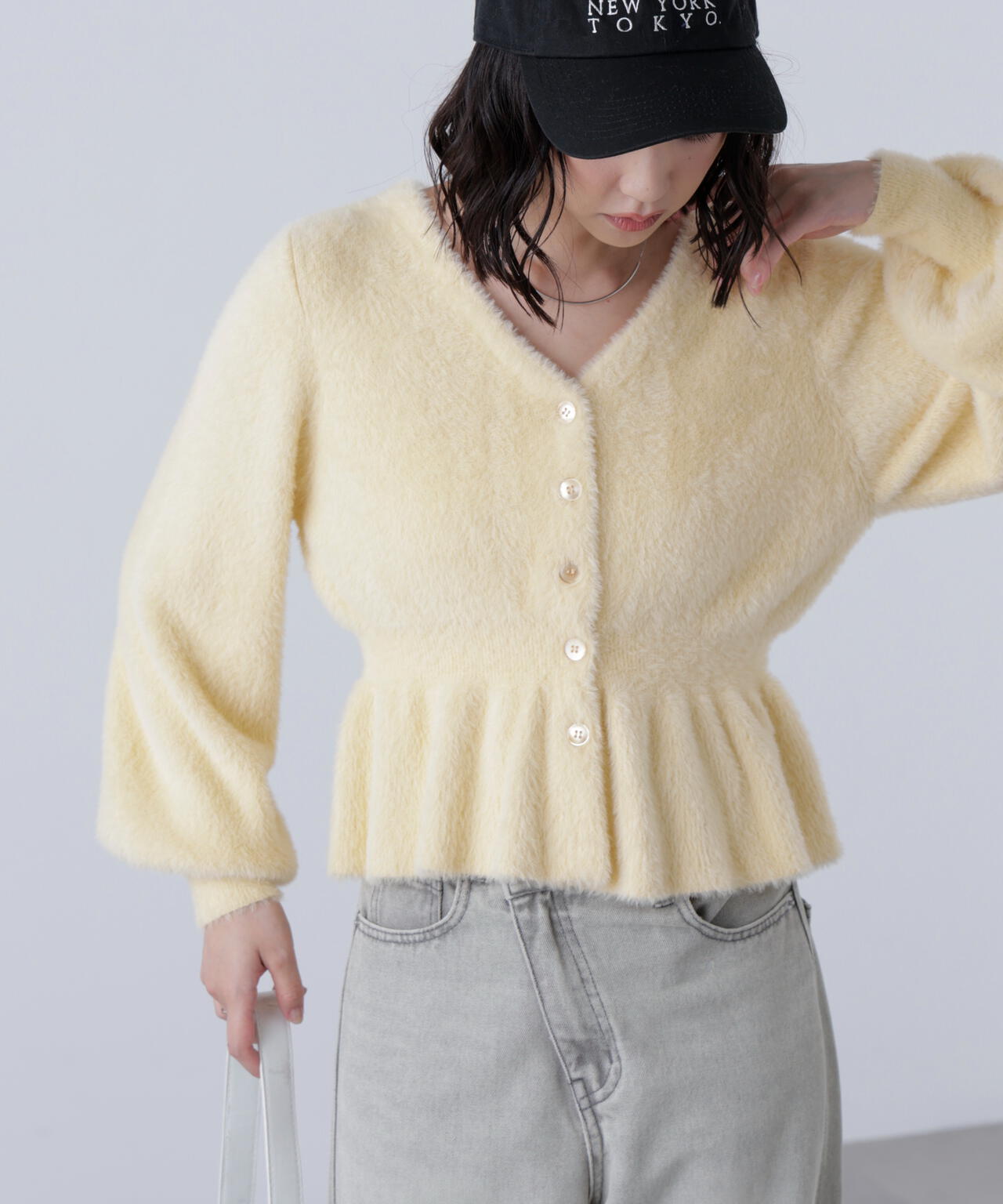 ショートシャギーペプラムニットカーディガン