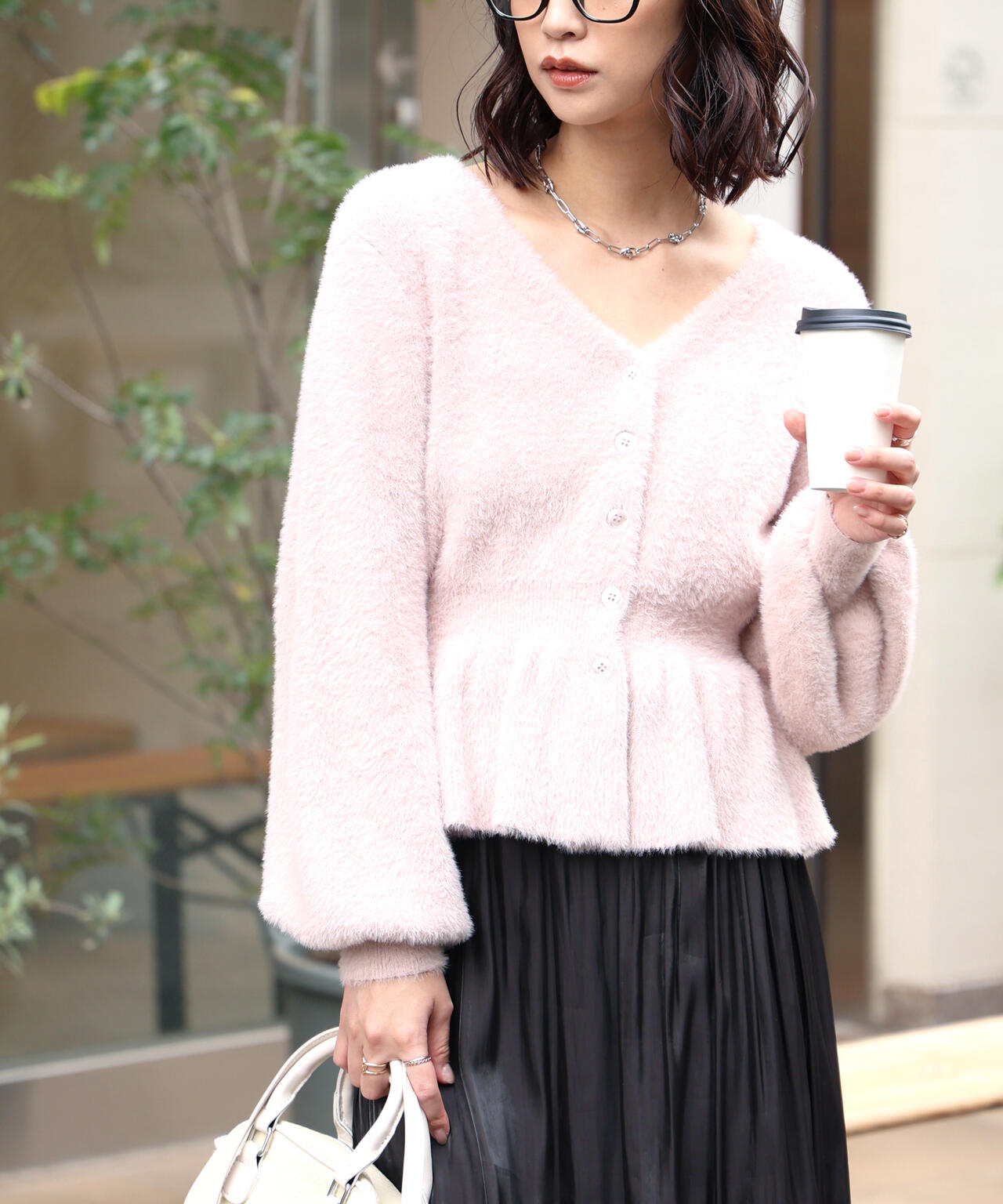 ショートシャギーペプラムニットカーディガン