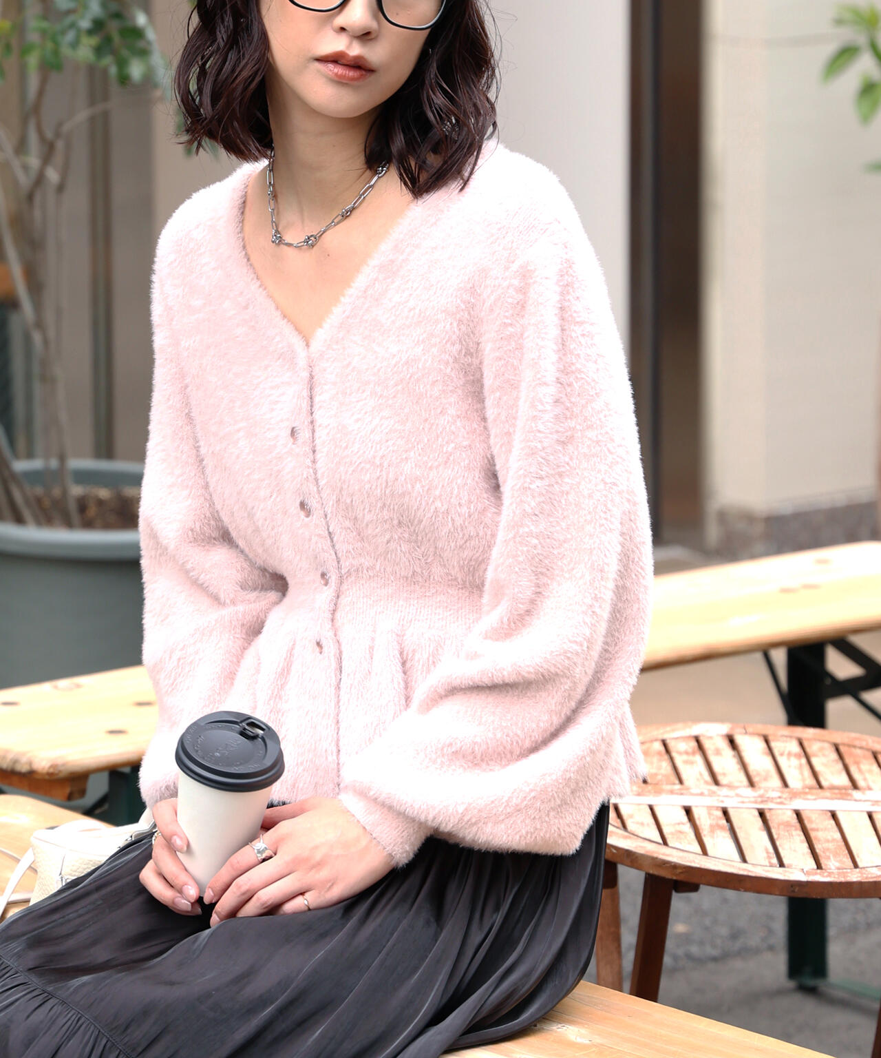 ショートシャギーペプラムニットカーディガン