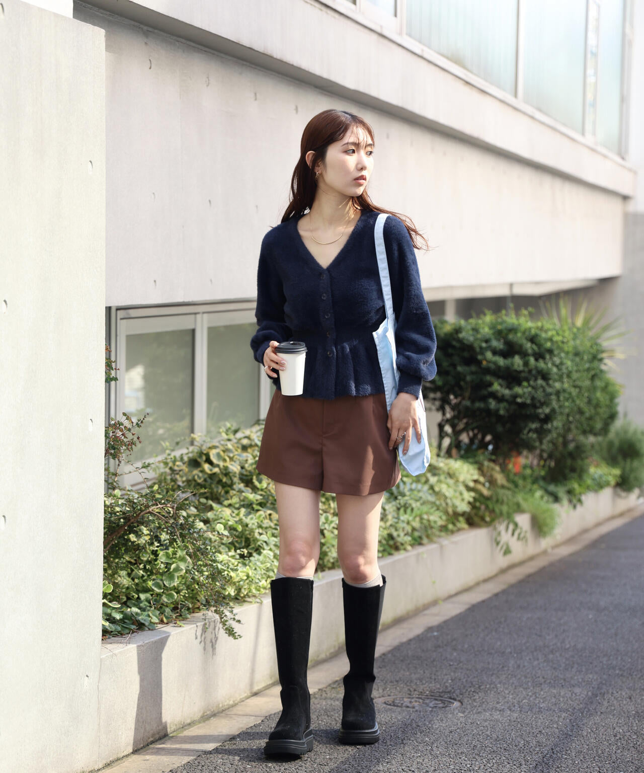 ショートシャギーペプラムニットカーディガン