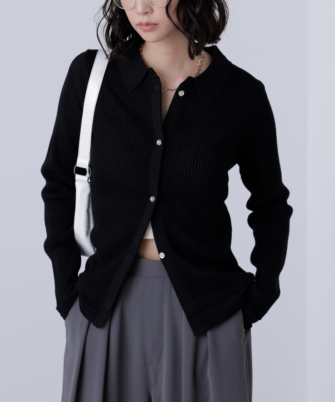 【MFM】金ボタン襟リブニット