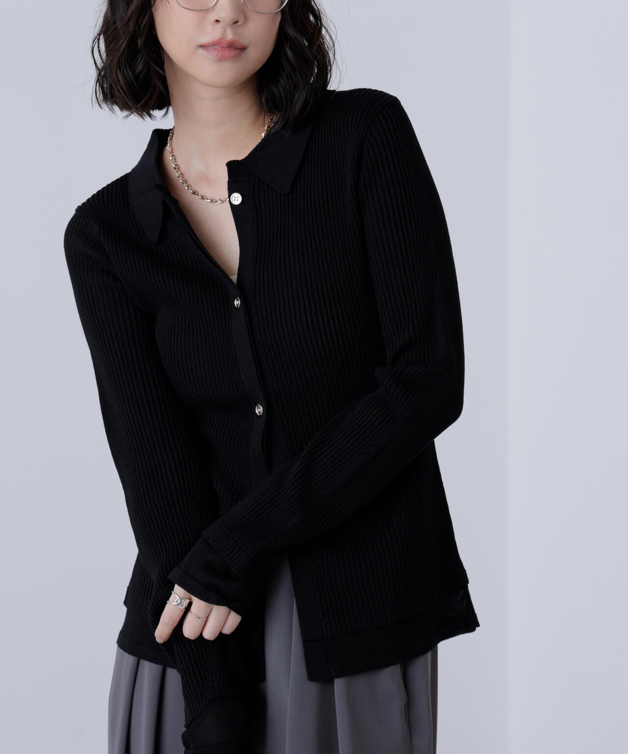 【MFM】金ボタン襟リブニット