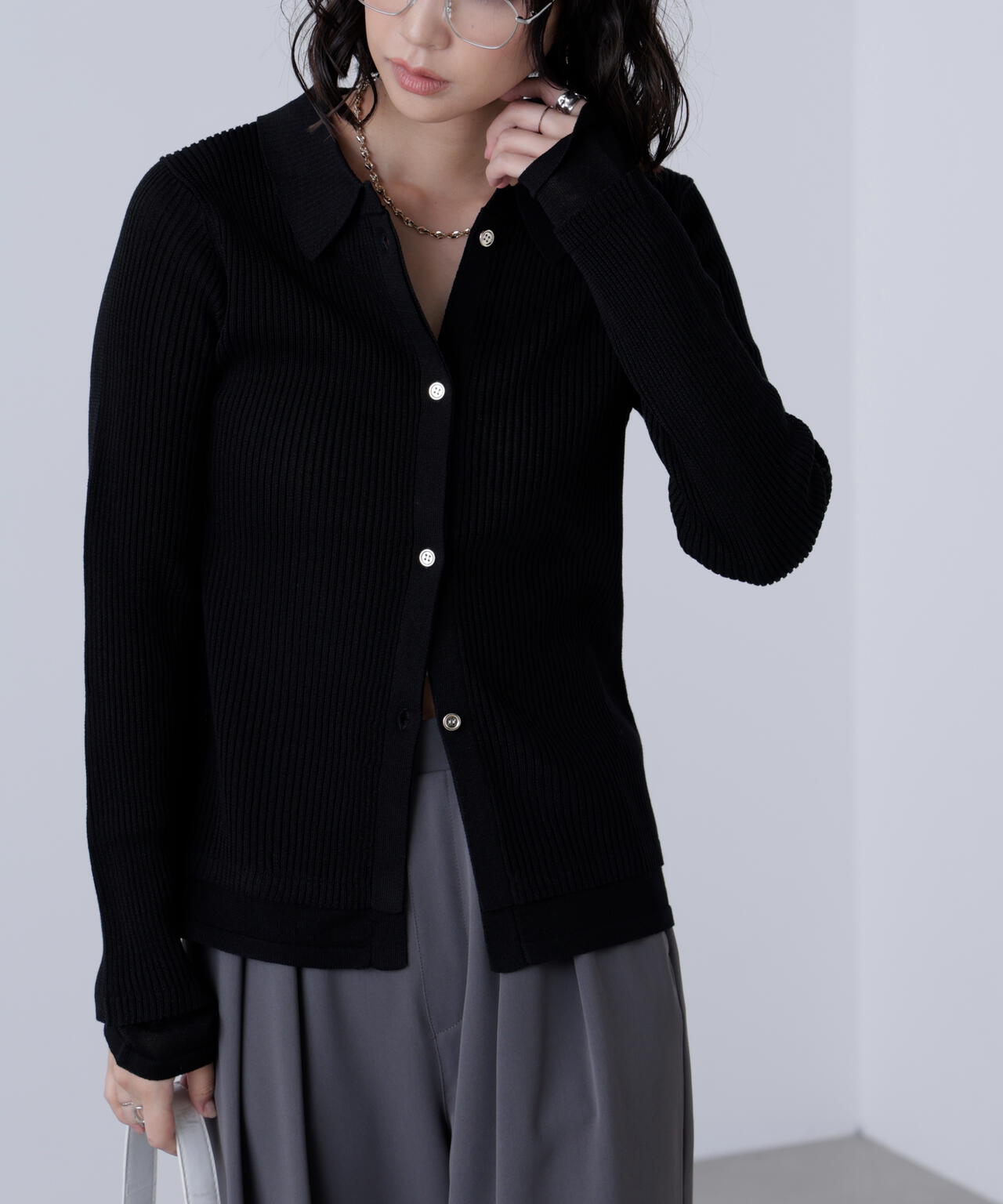 【MFM】金ボタン襟リブニット