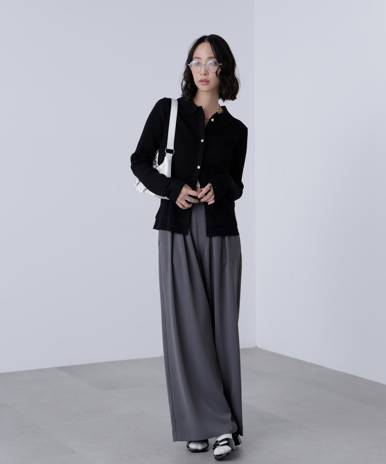 【MFM】金ボタン襟リブニット