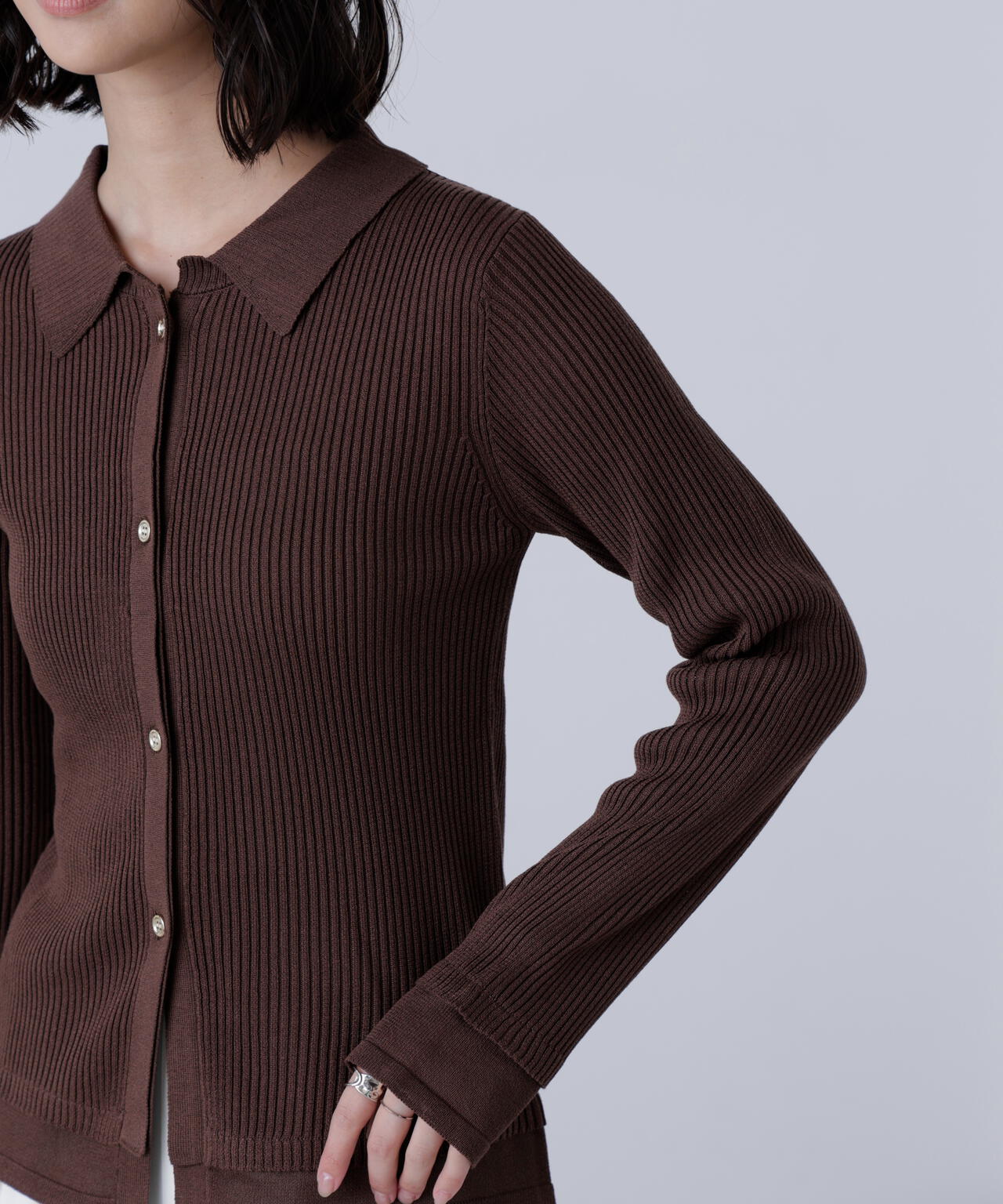 【MFM】金ボタン襟リブニット