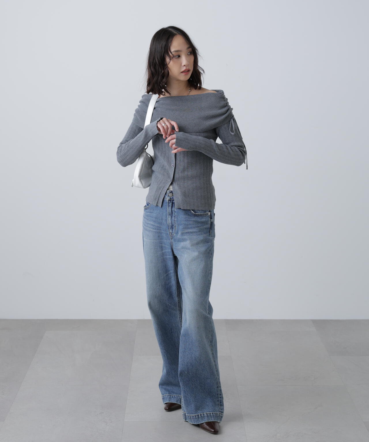 リボンシャーリングオフショルダーニット | FREE'S MART（フリーズ