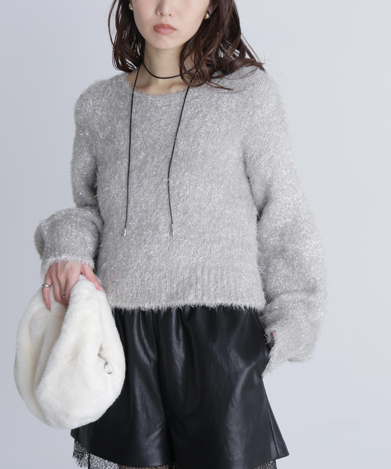 ラメフェザープルオーバーニット