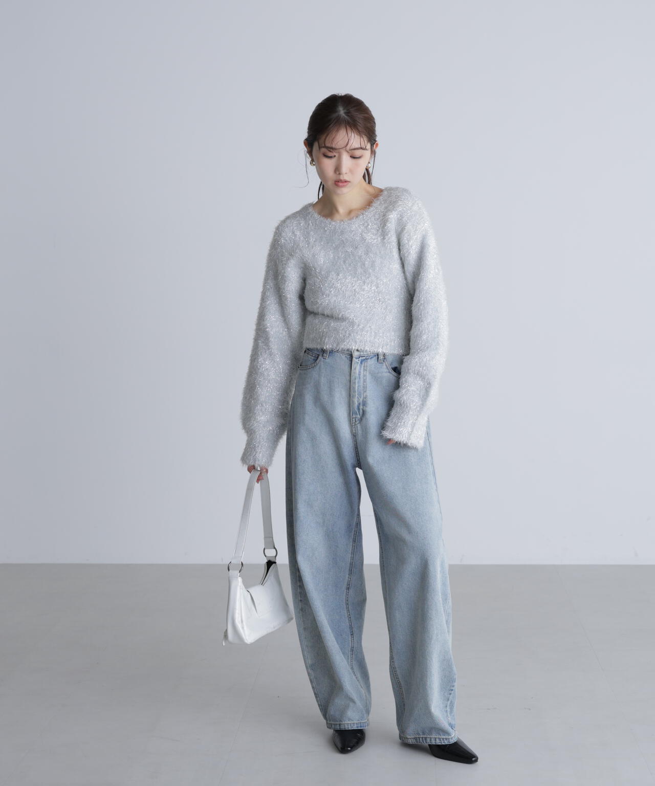 ラメフェザープルオーバーニット