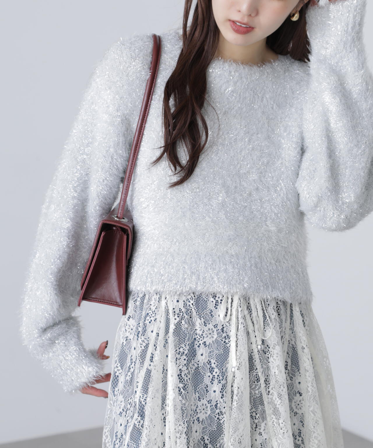 ラメフェザープルオーバーニット