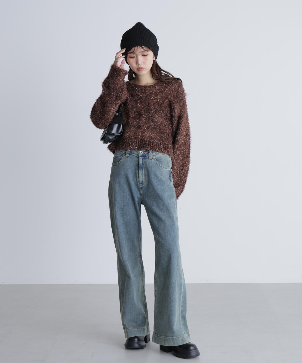 ラメフェザープルオーバーニット