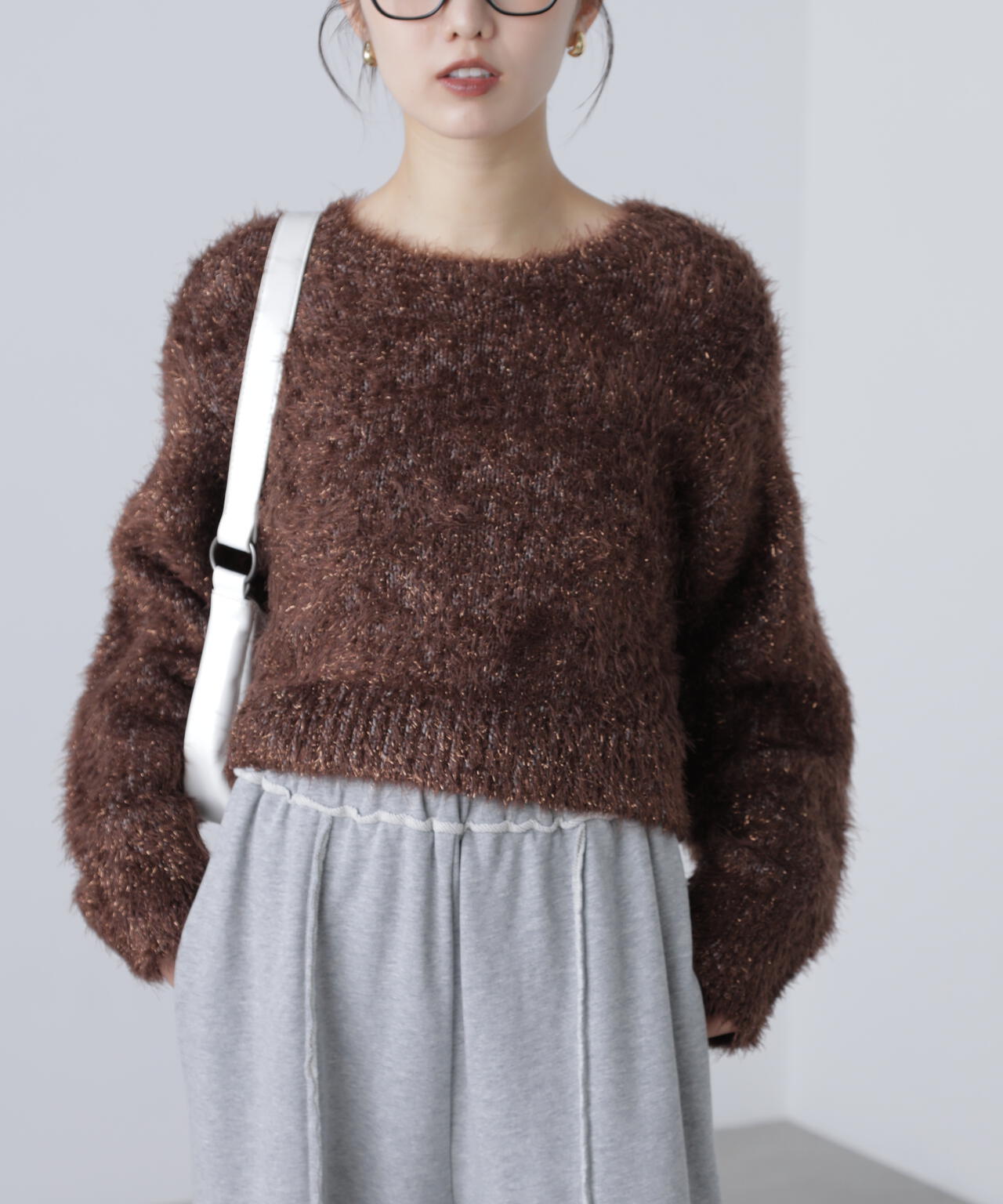 ラメフェザープルオーバーニット