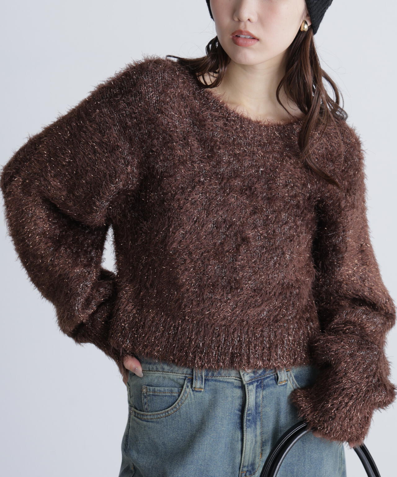 ラメフェザープルオーバーニット