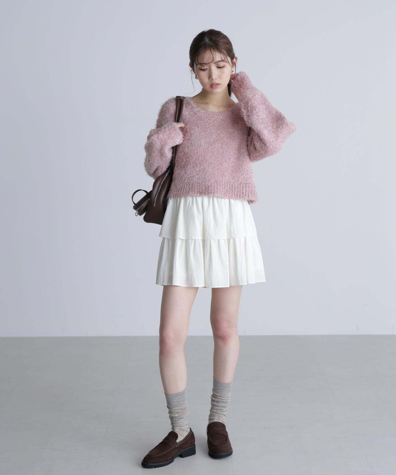 ラメフェザープルオーバーニット