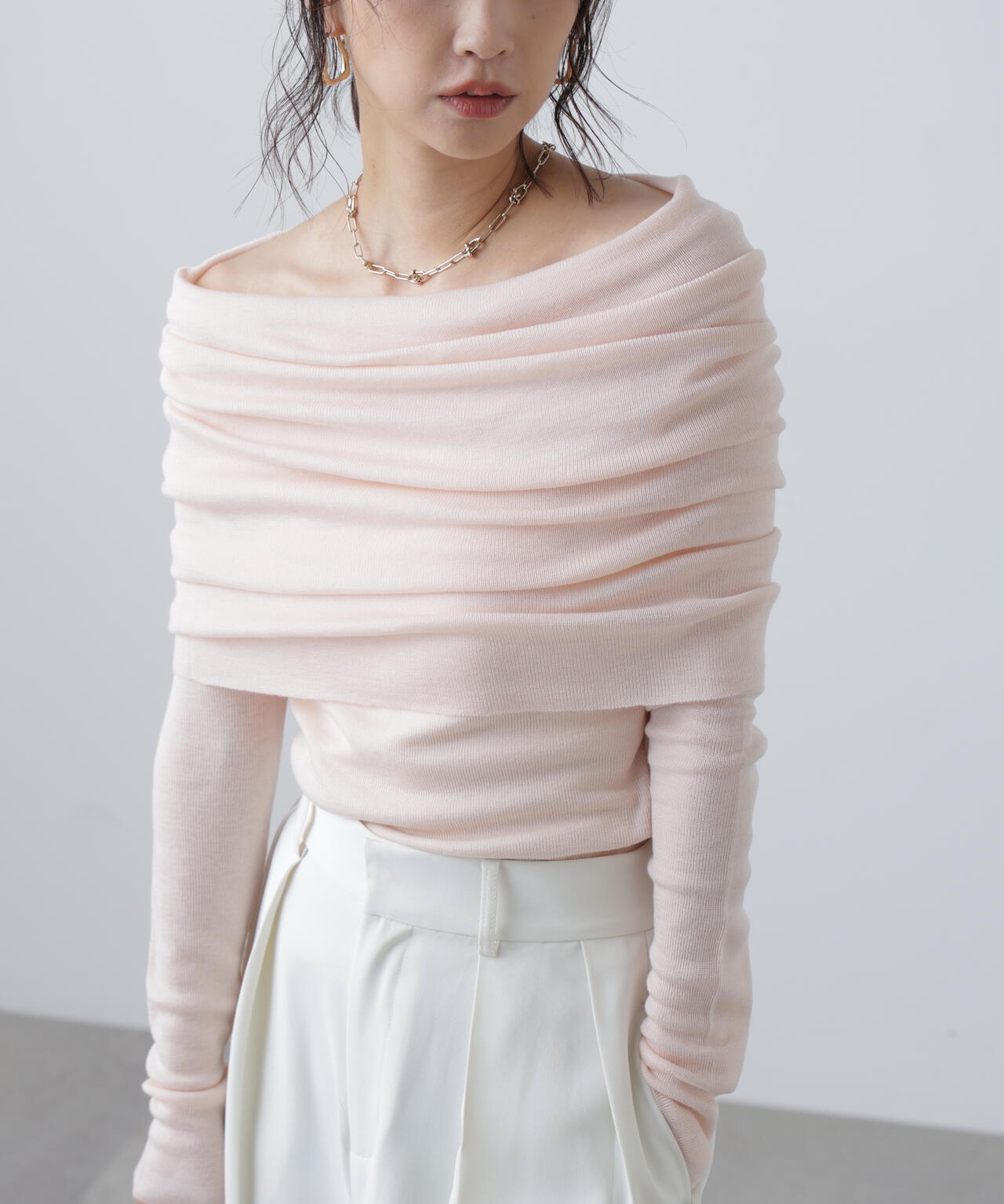 【RIO企画】袖口ボタンオフショルニット〈MFM〉