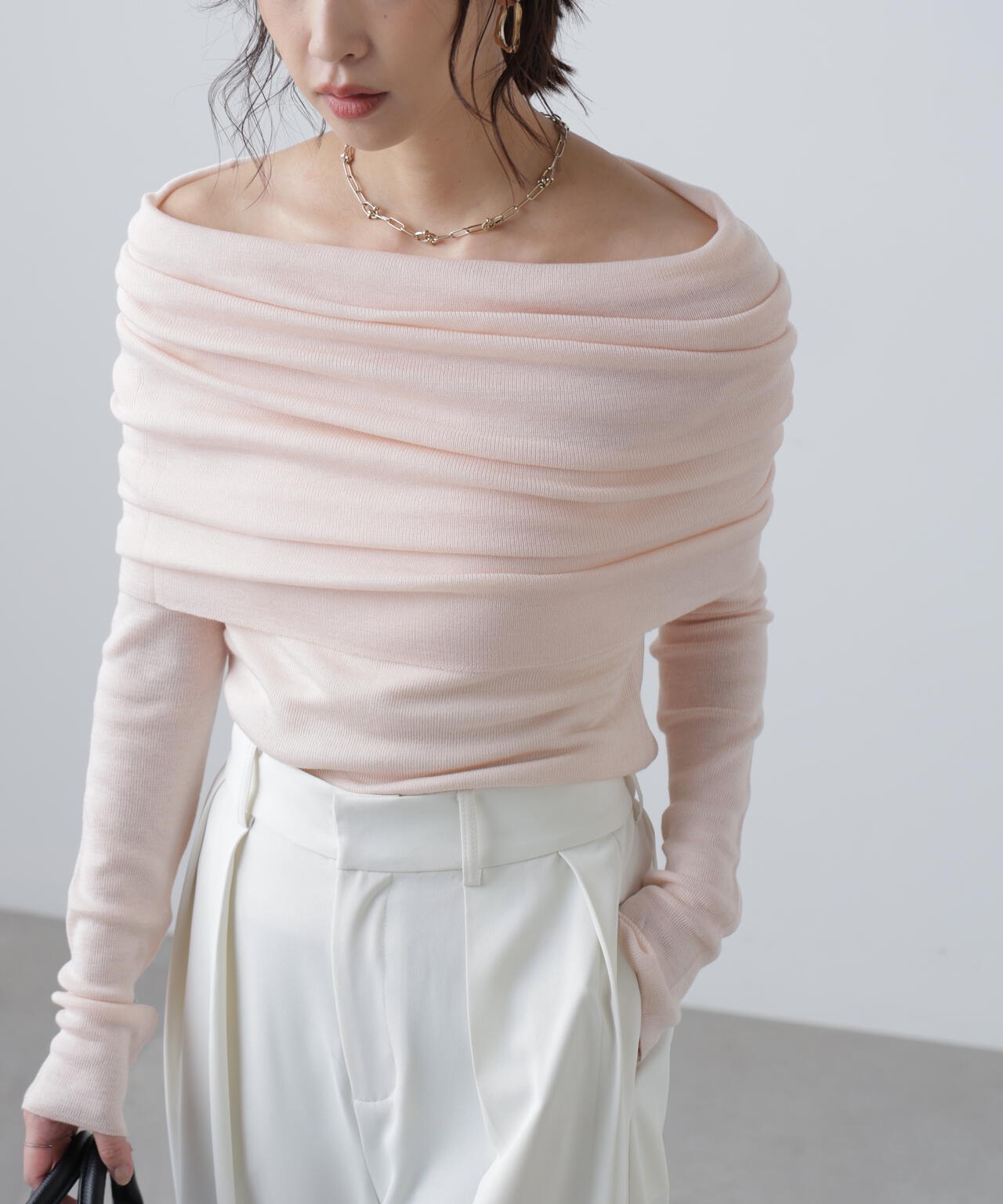 【RIO企画】袖口ボタンオフショルニット〈MFM〉