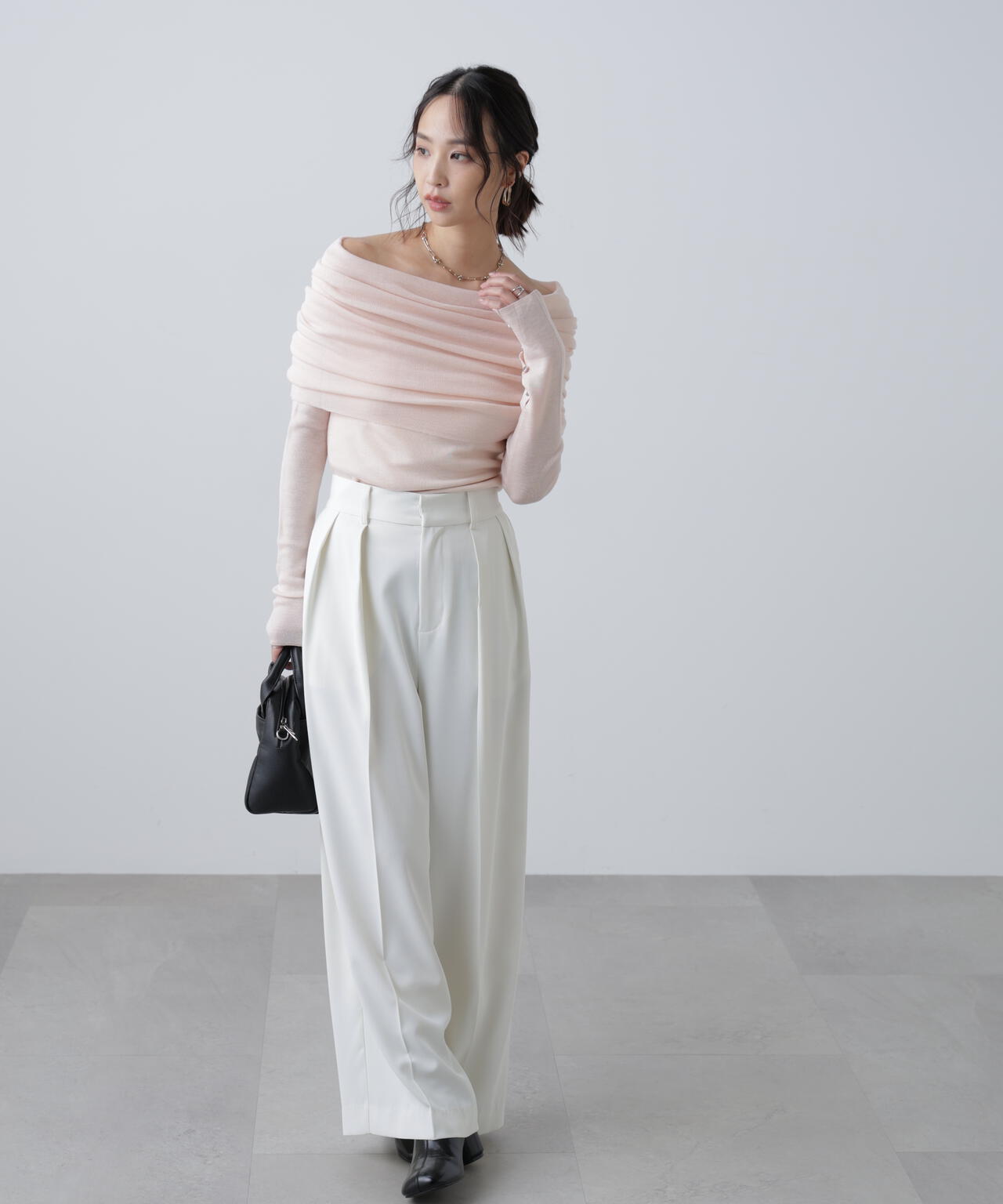 【RIO企画】袖口ボタンオフショルニット〈MFM〉