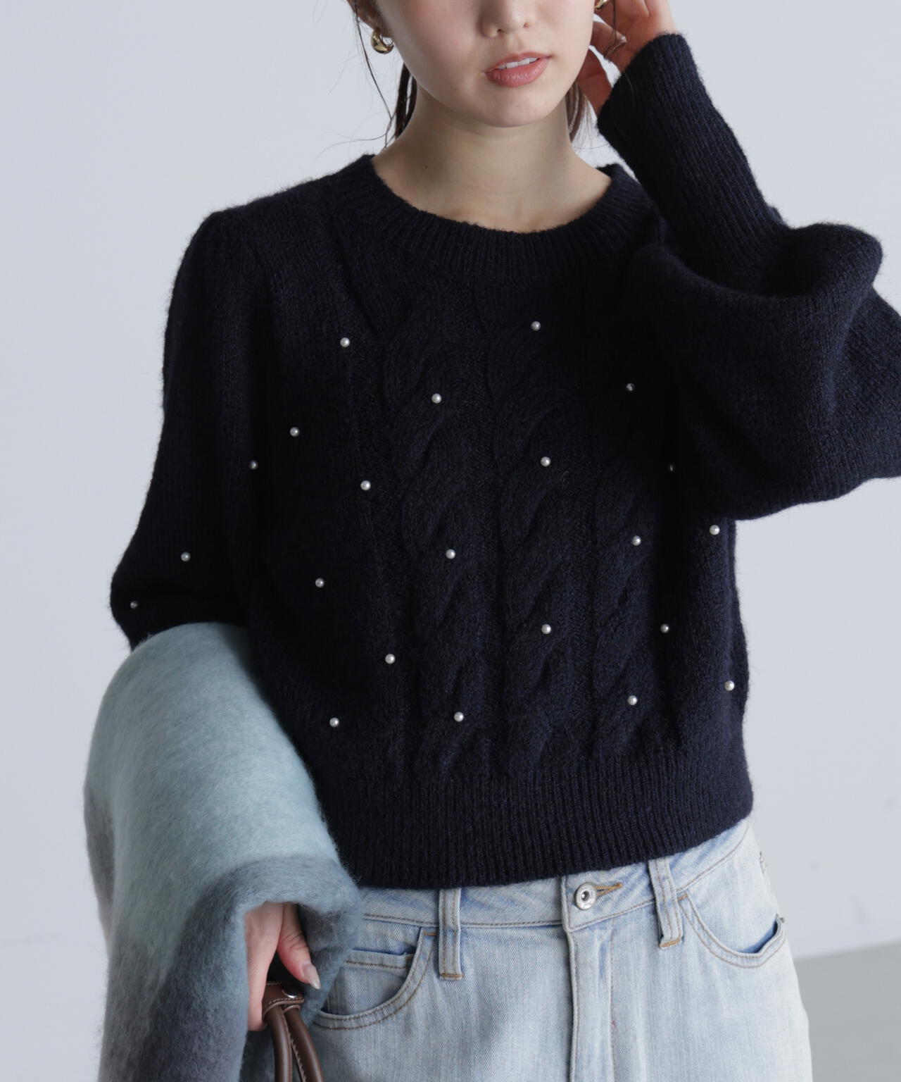 パール付きケーブルショート丈ニット