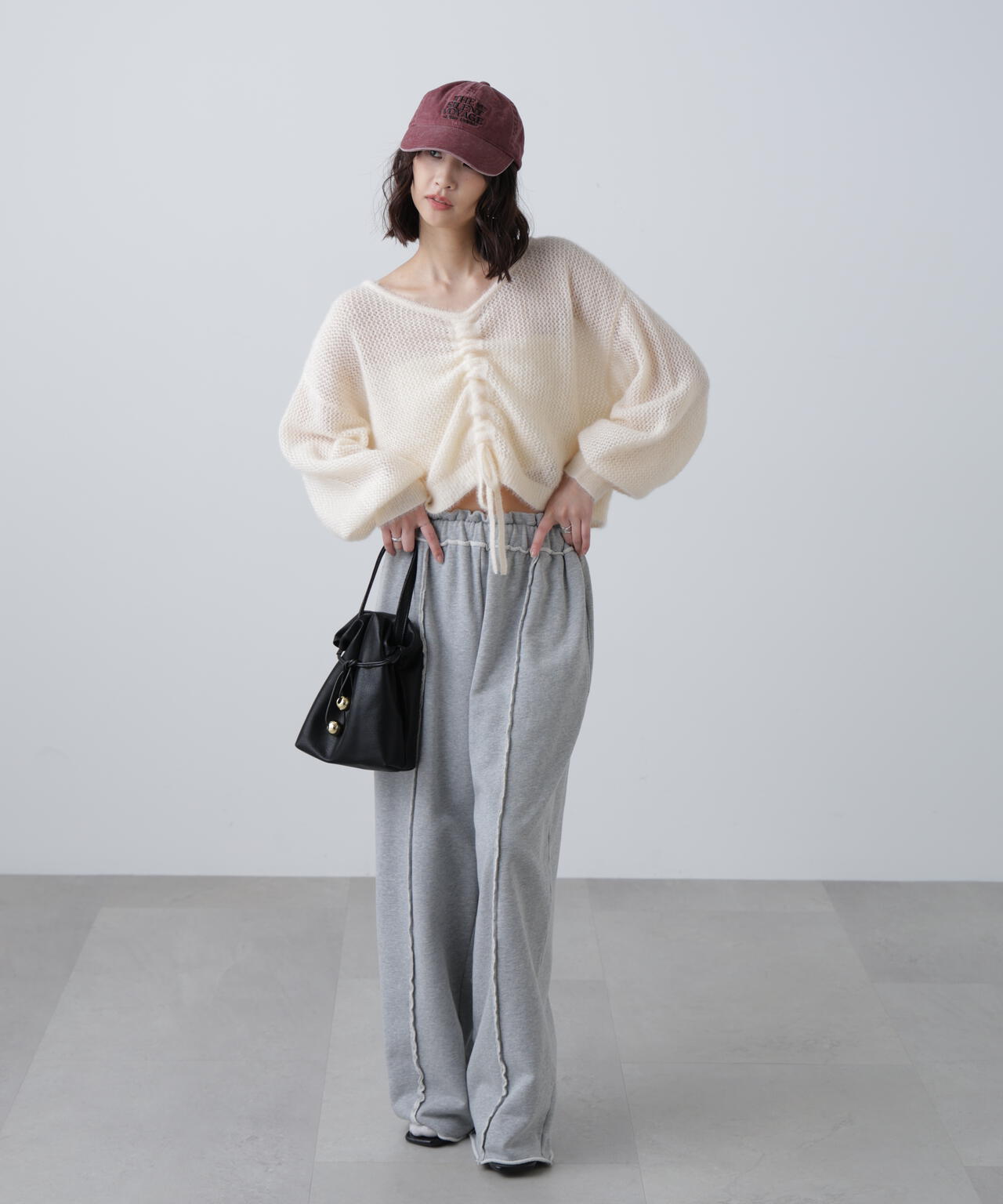 グレー ニットショート丈セーター　フミカウチダ グレー ニットショート丈セーター フミカウチダ - メルカリ