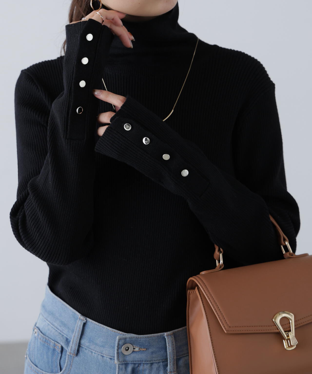 【MFM】袖金ボタンリブタートルニット