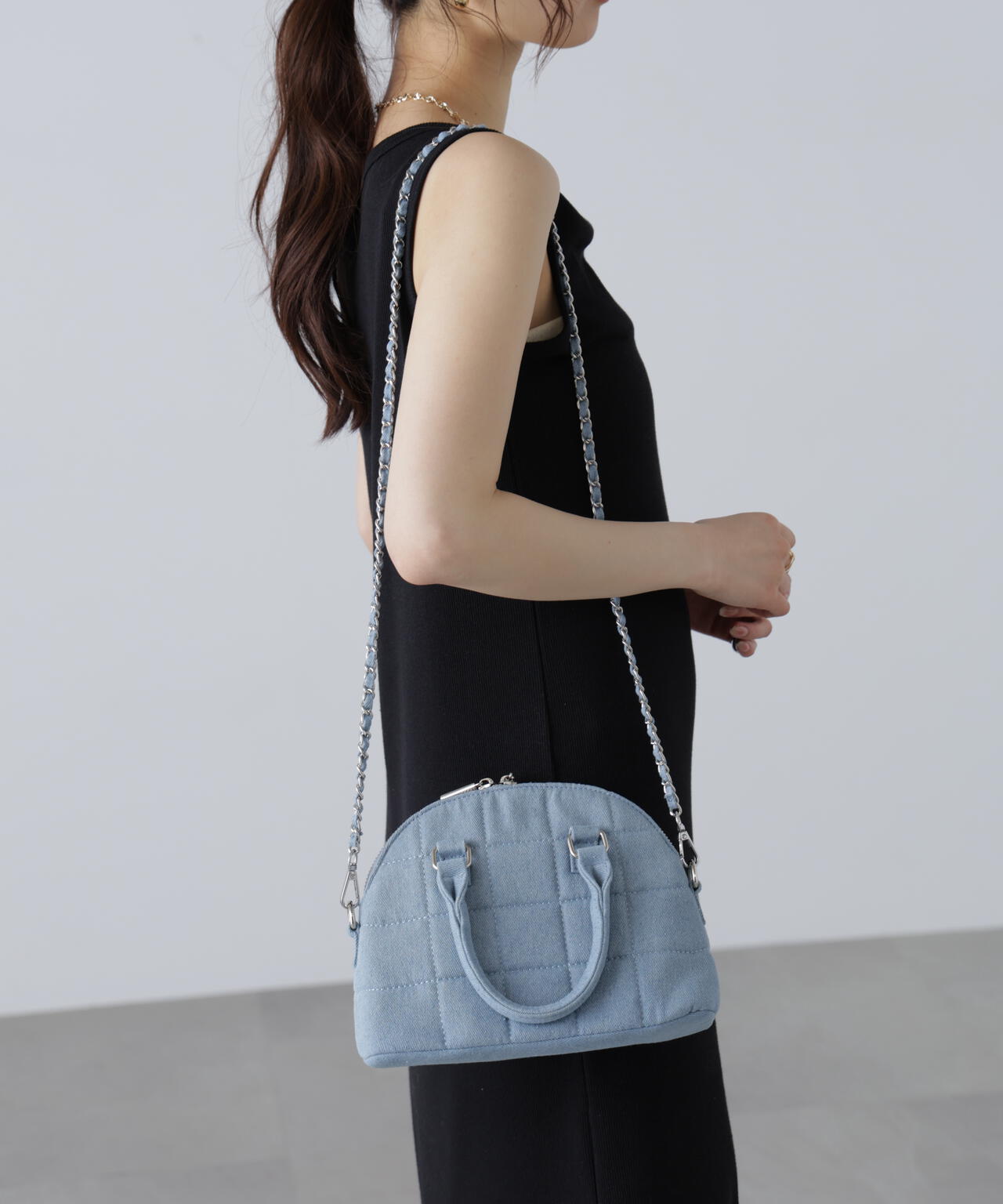 ハーフムーンショルダーバッグ