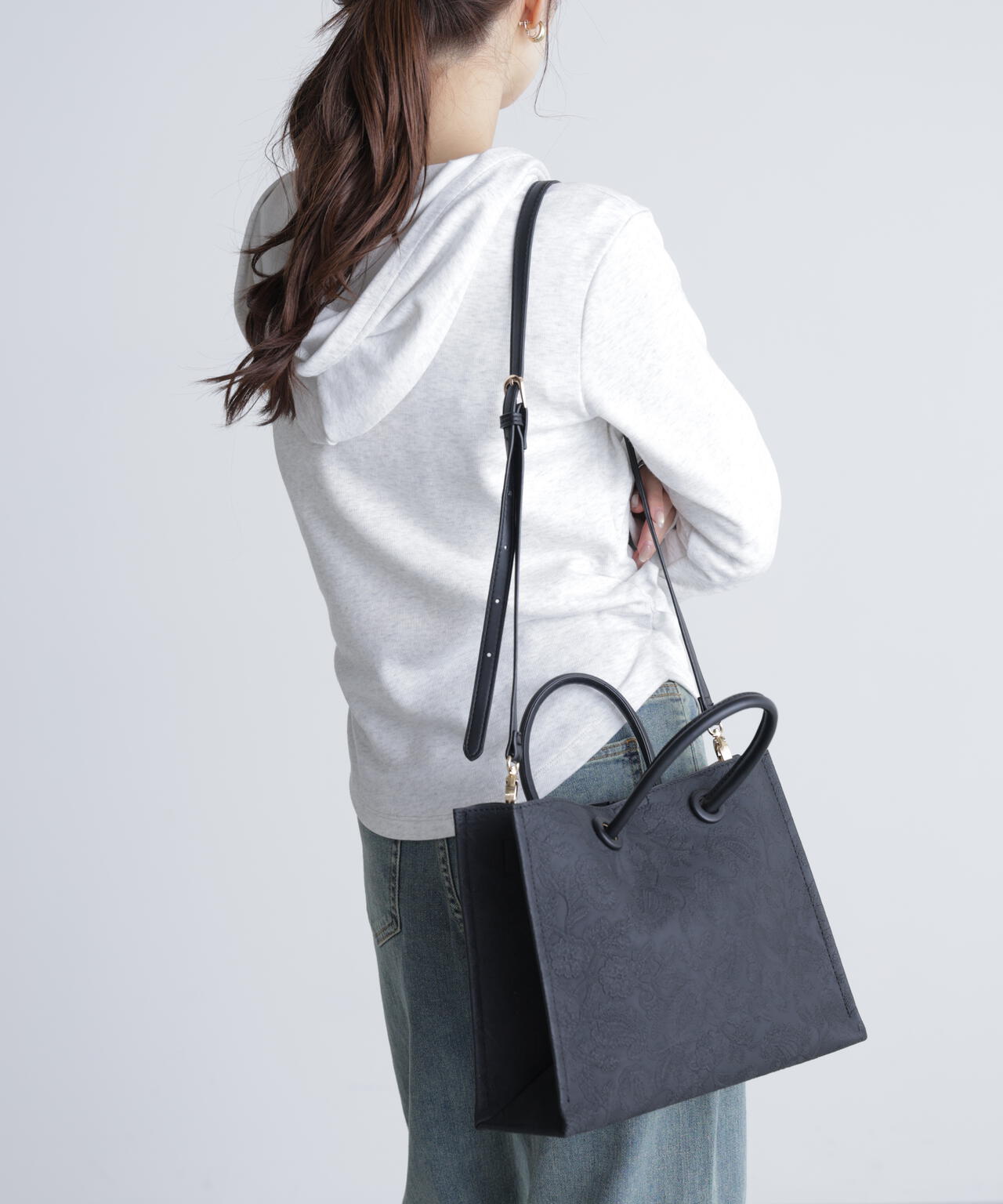 エンボスペイズリーバッグ