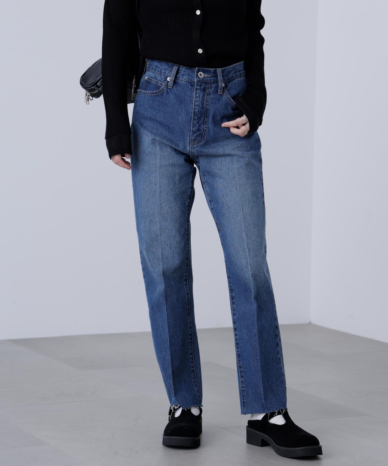 プリーツプリーズ　デニム調シャツ　ブラック　サイズ3 Gymphlex｜ライトデニム ボタンダウン ロングスリーブ シャツ gy